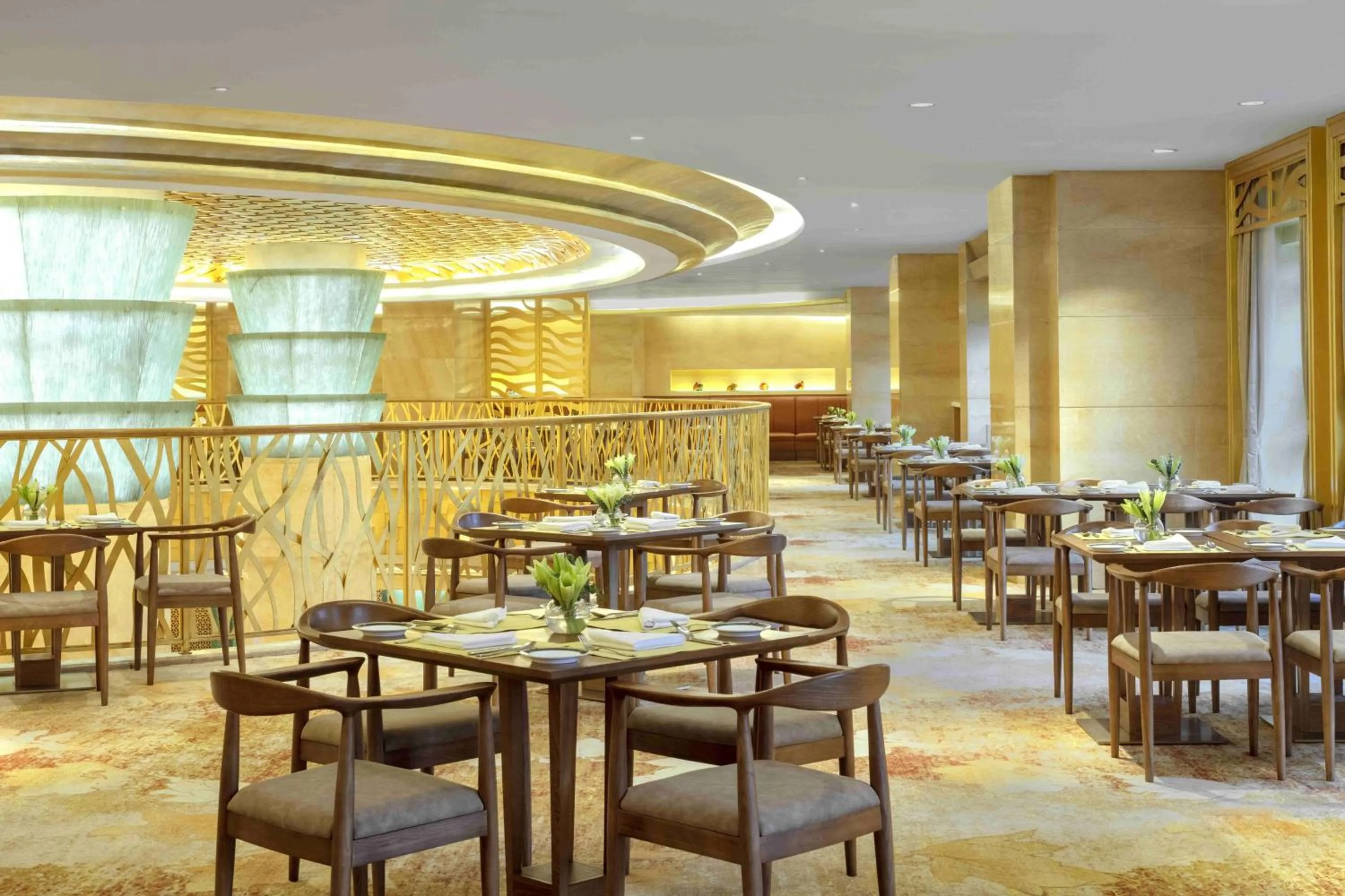 Restaurant/places to eat in Radisson Blu Hotel Shanghai New World