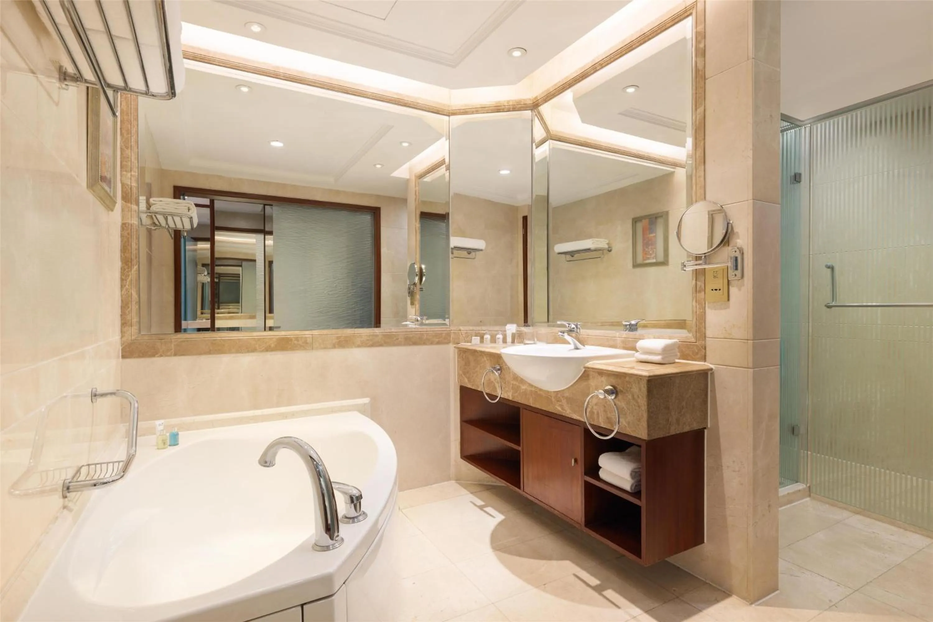 Bathroom in Radisson Blu Hotel Shanghai New World