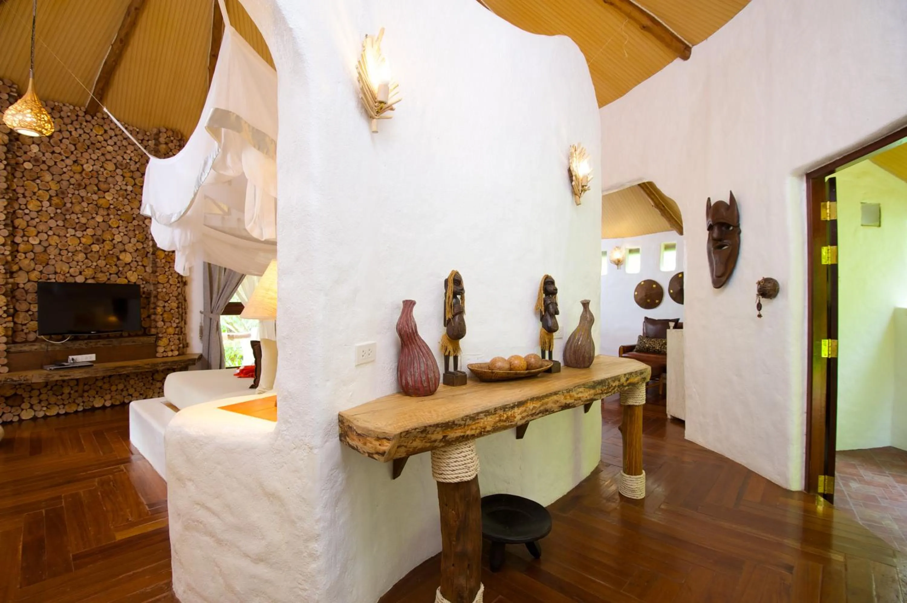 TV and multimedia in Koh Tao Cabana