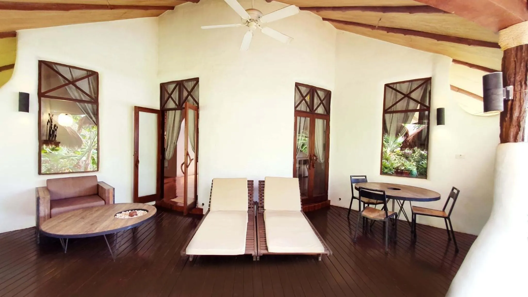 Living room in Koh Tao Cabana