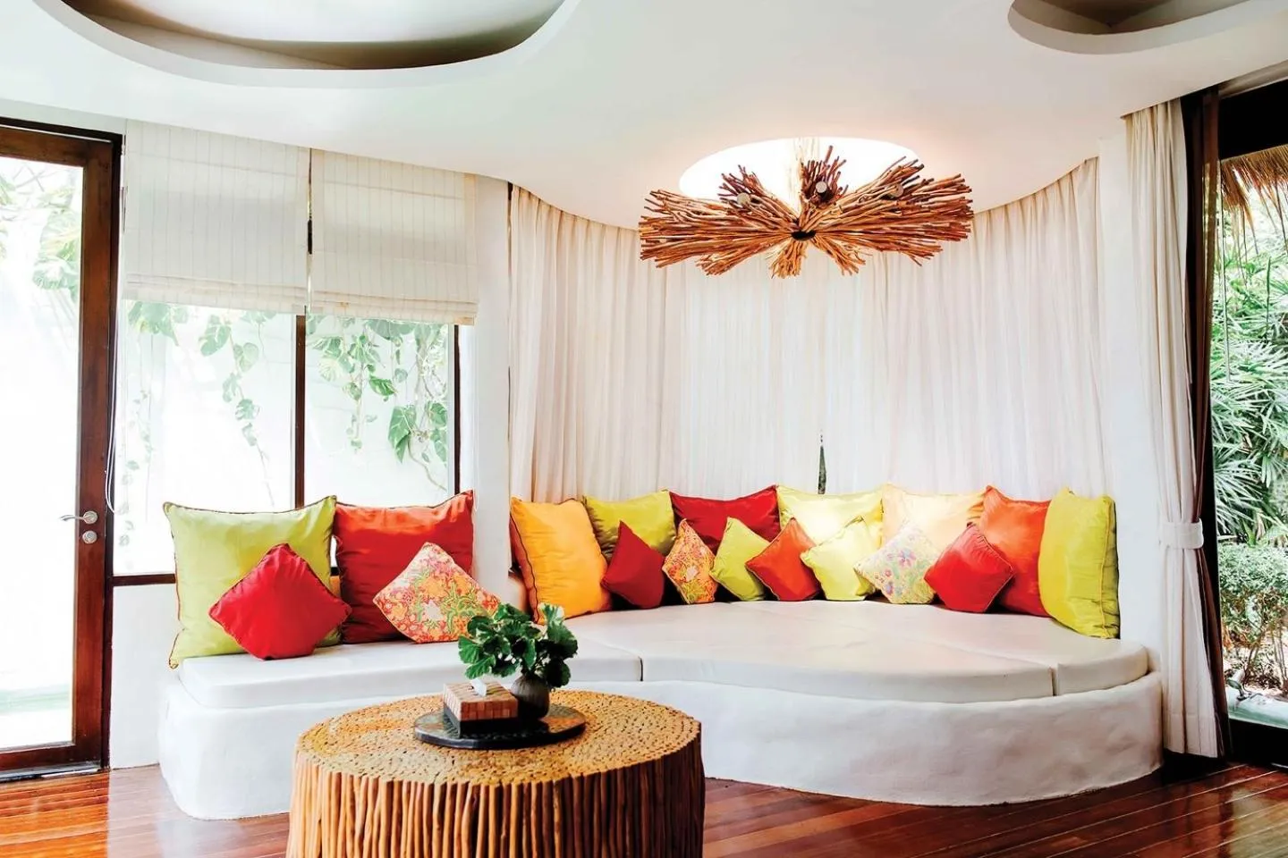 Living room, Bed in Koh Tao Cabana