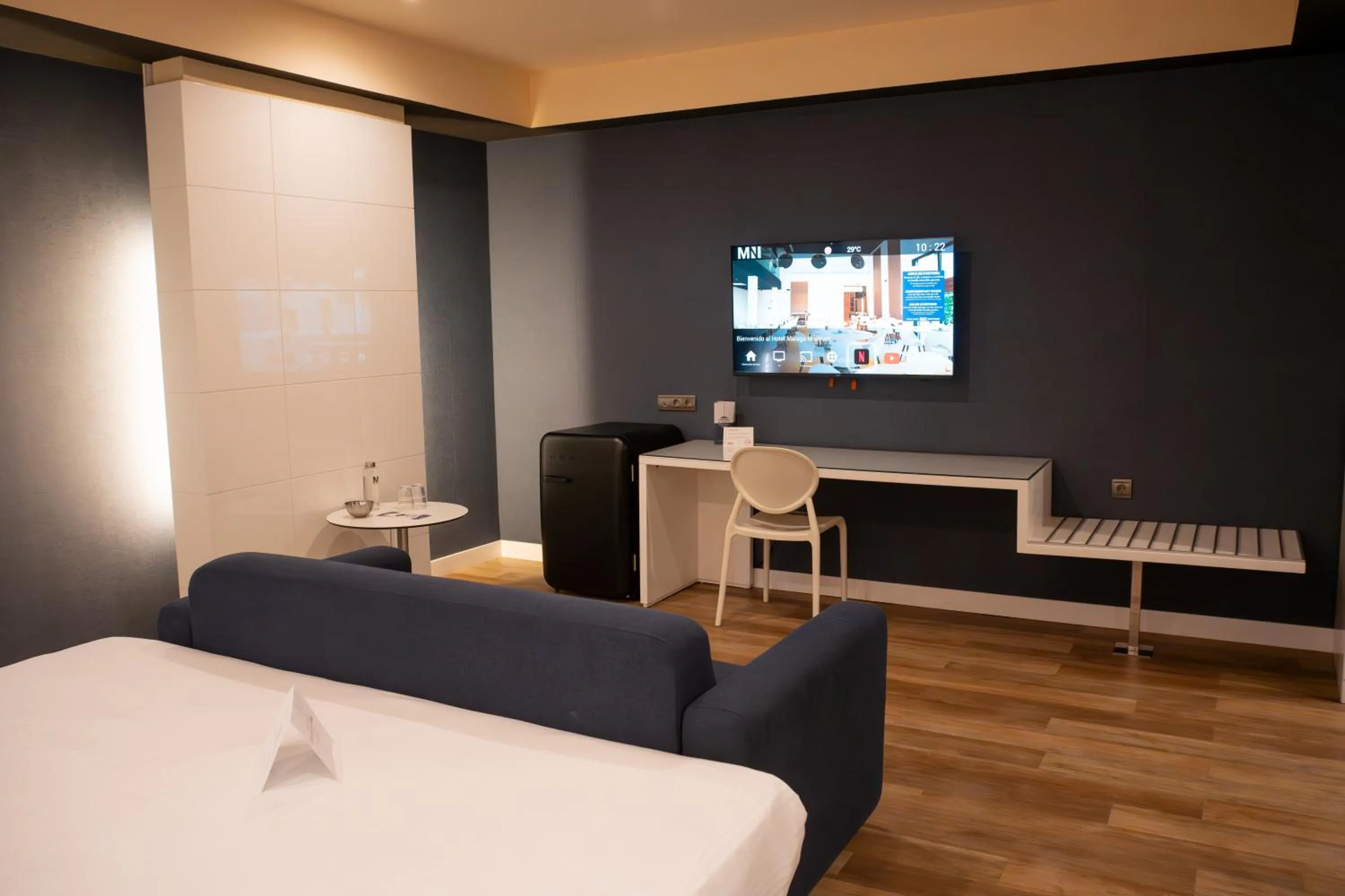 Bed in Hotel Málaga Nostrum Airport