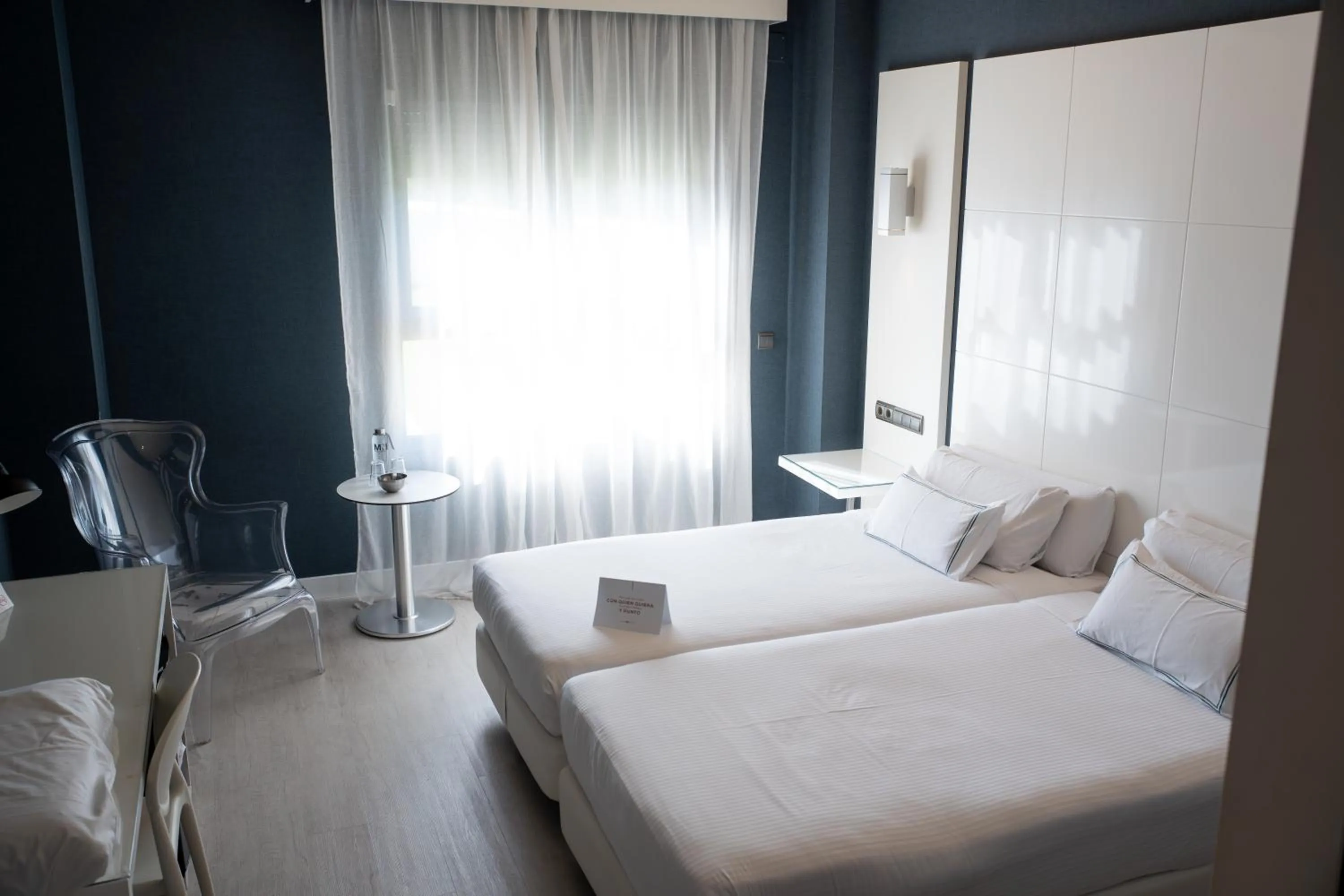 Bed in Hotel Málaga Nostrum Airport