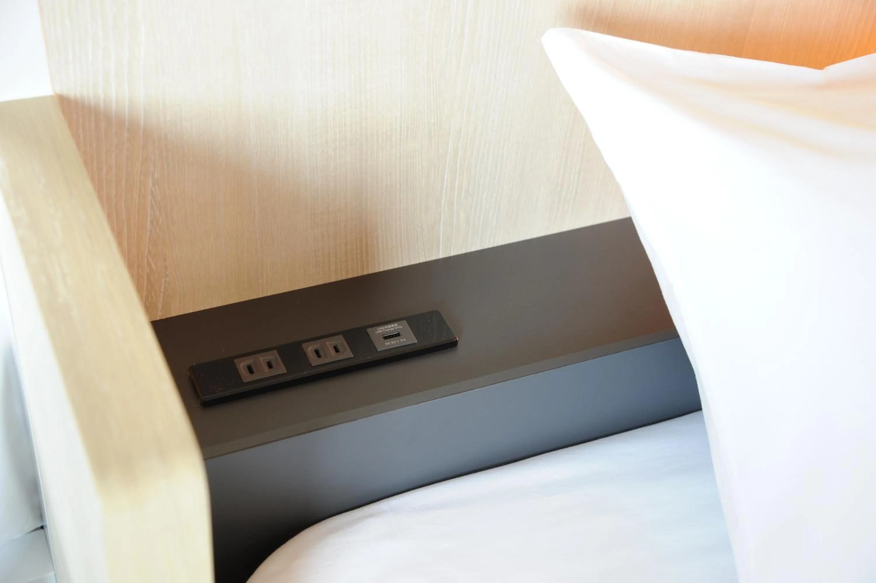 Bed in CAFETEL Kyoto Sanjo for Ladies