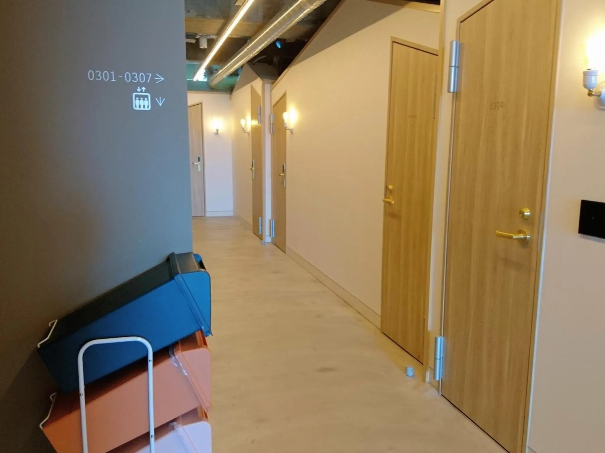 Photo of the whole room in CAFETEL Kyoto Sanjo for Ladies