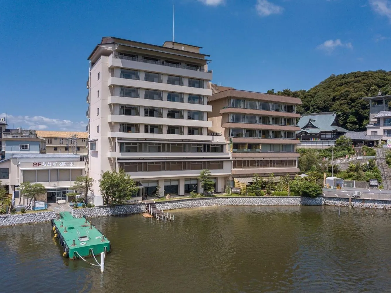 Facade/entrance in Sansuikan Kinryu
