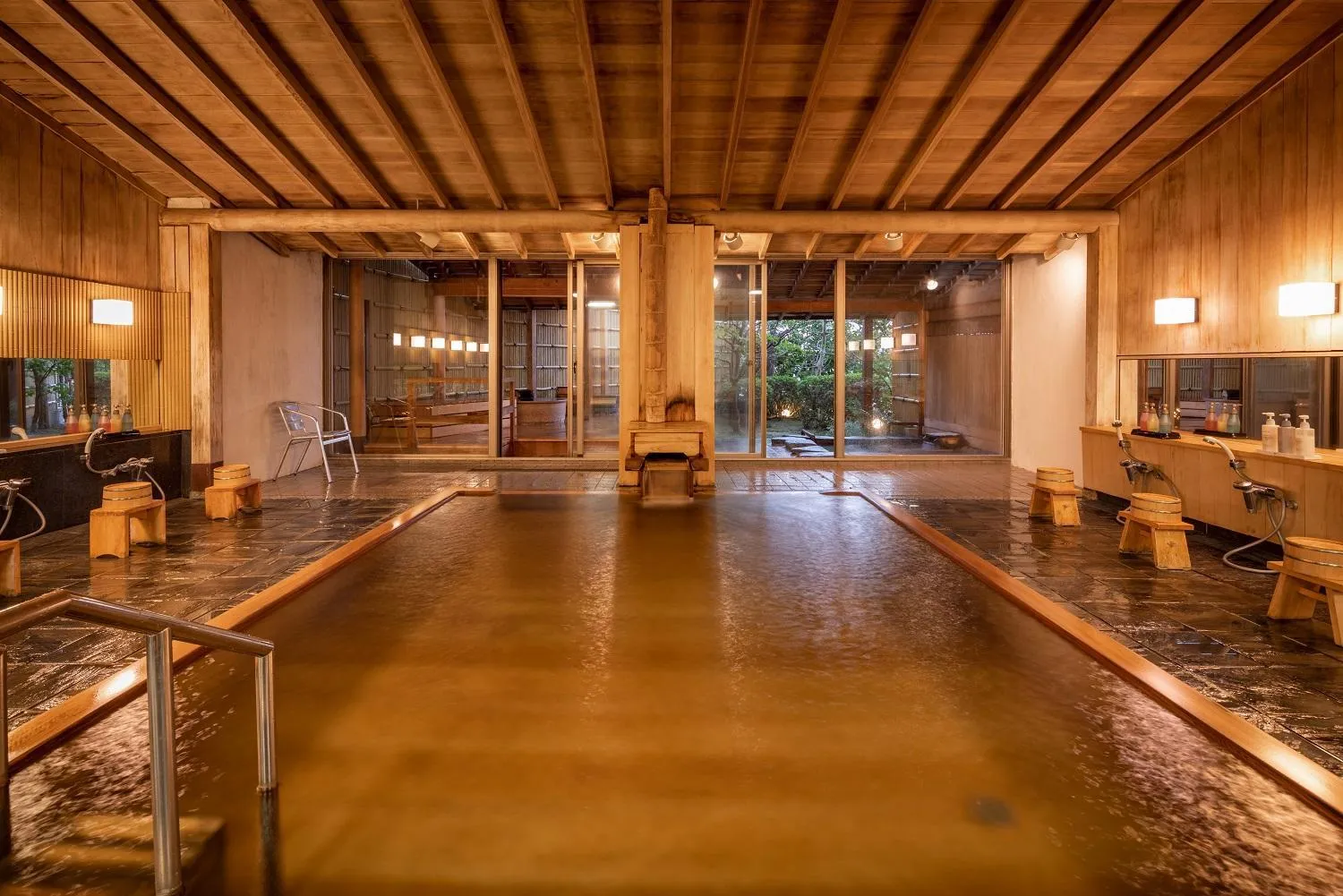 Hot Spring Bath in Sansuikan Kinryu