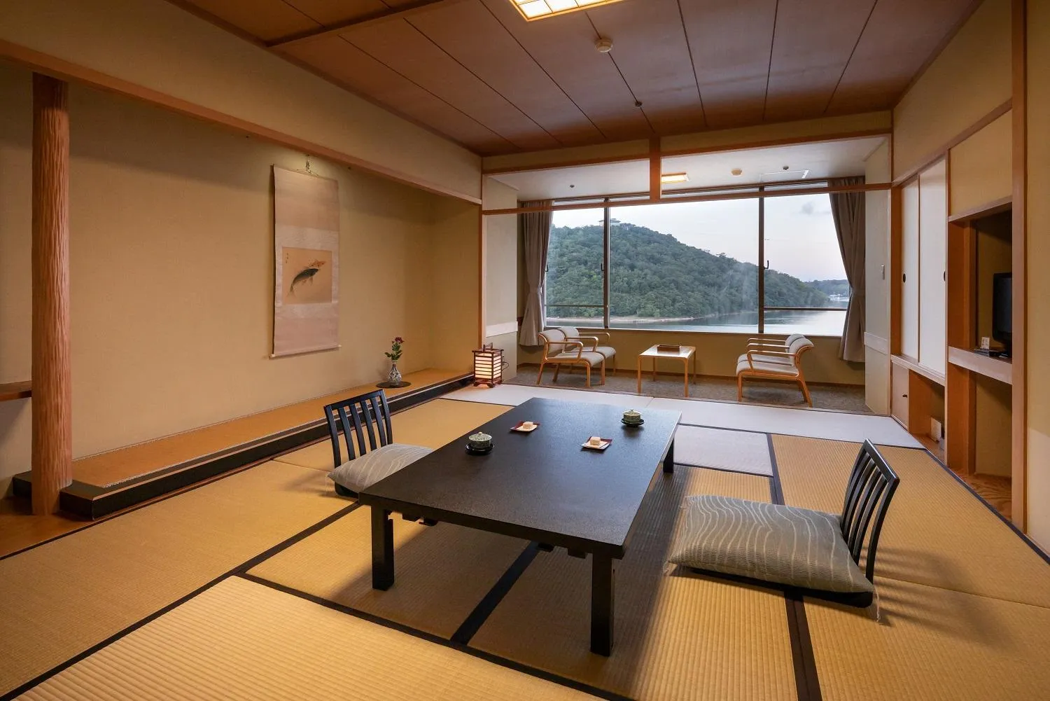 Photo of the whole room in Sansuikan Kinryu