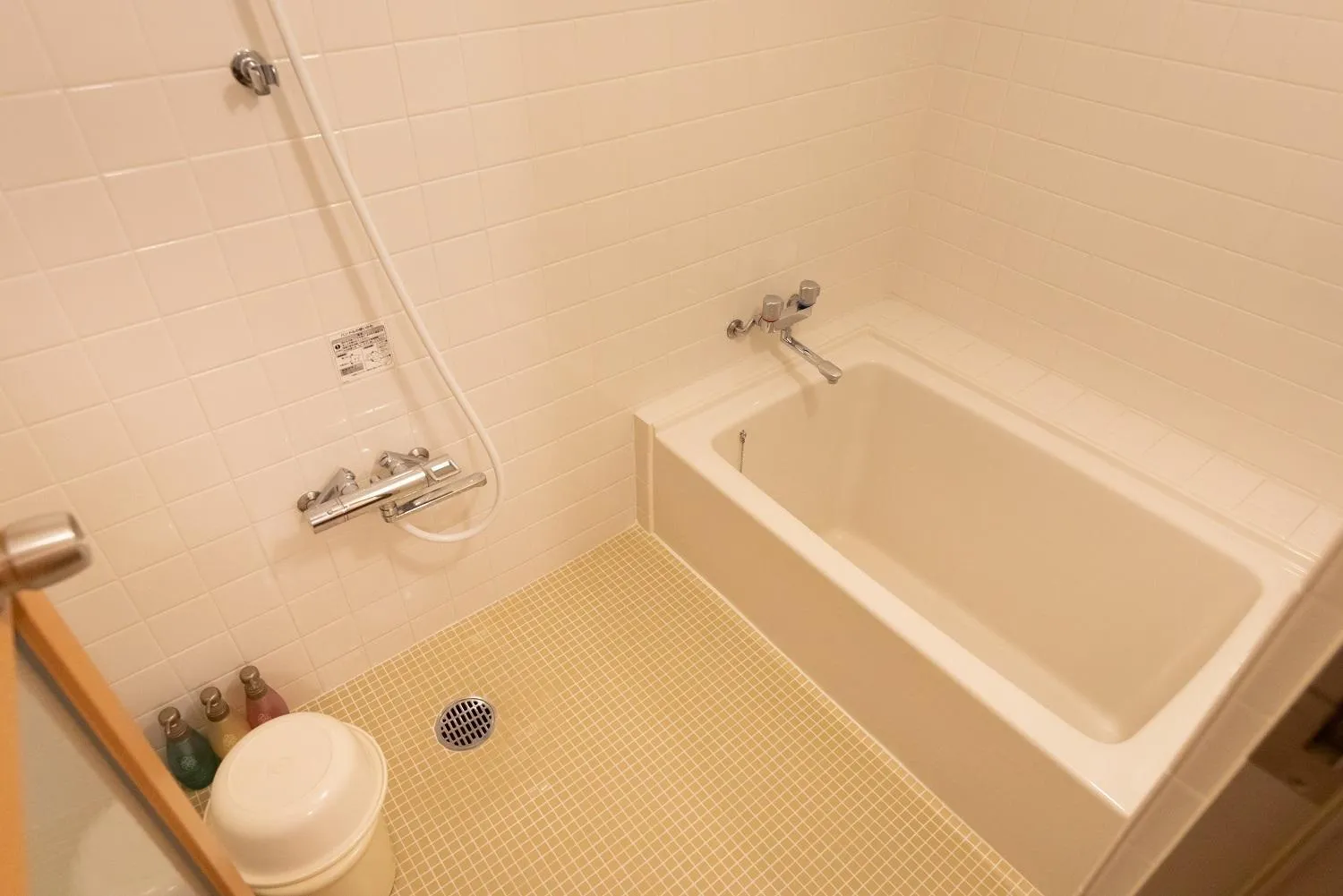 Shower in Sansuikan Kinryu