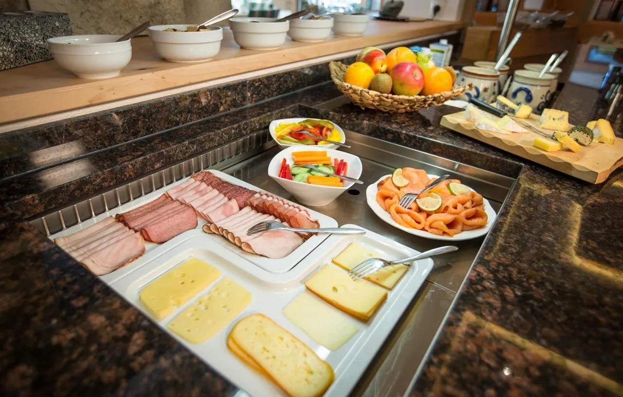 Breakfast in Hotel Sporthof Austria