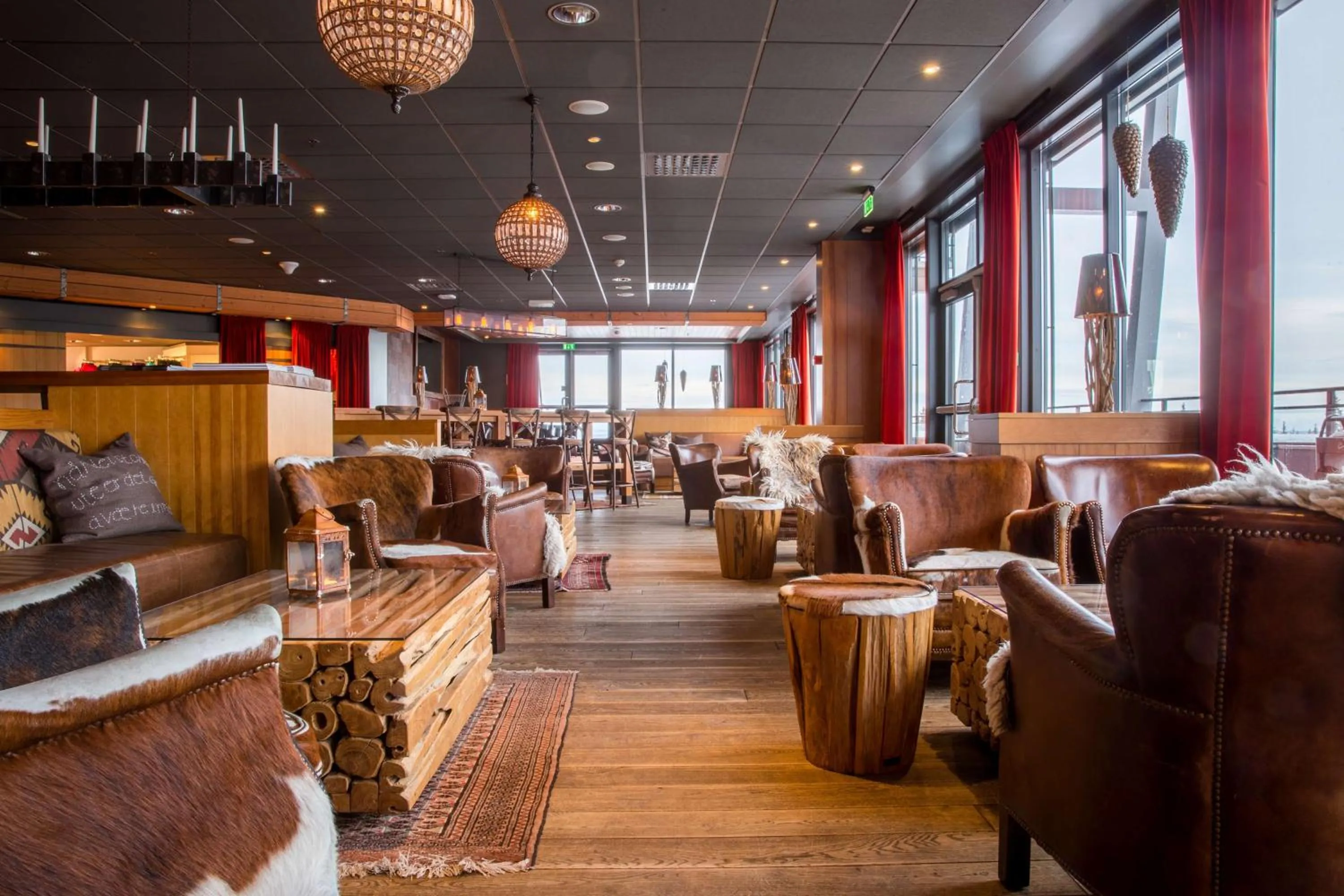 Lounge or bar in Skistar Lodge Trysil