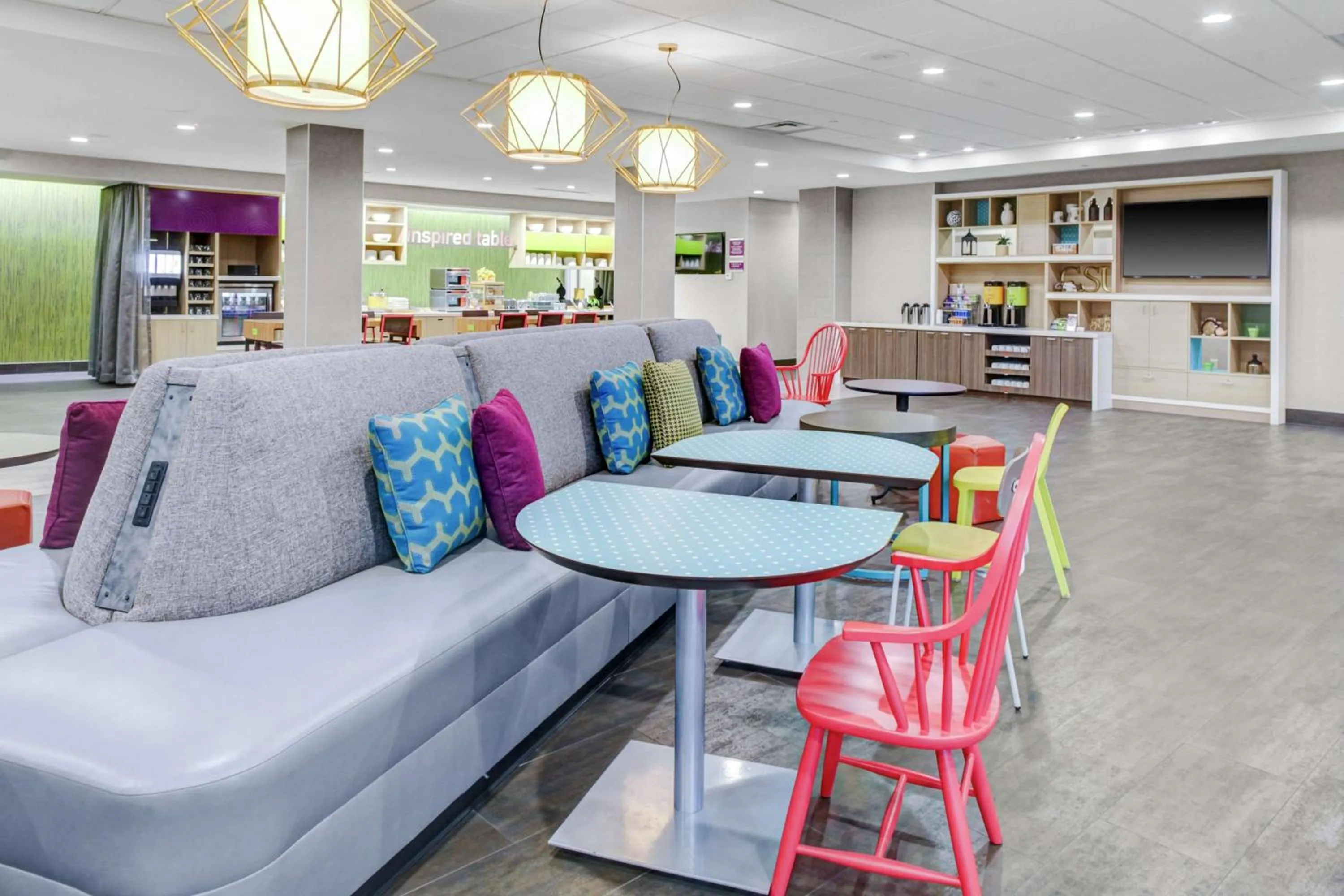 Breakfast in Home2 Suites By Hilton Fort Collins