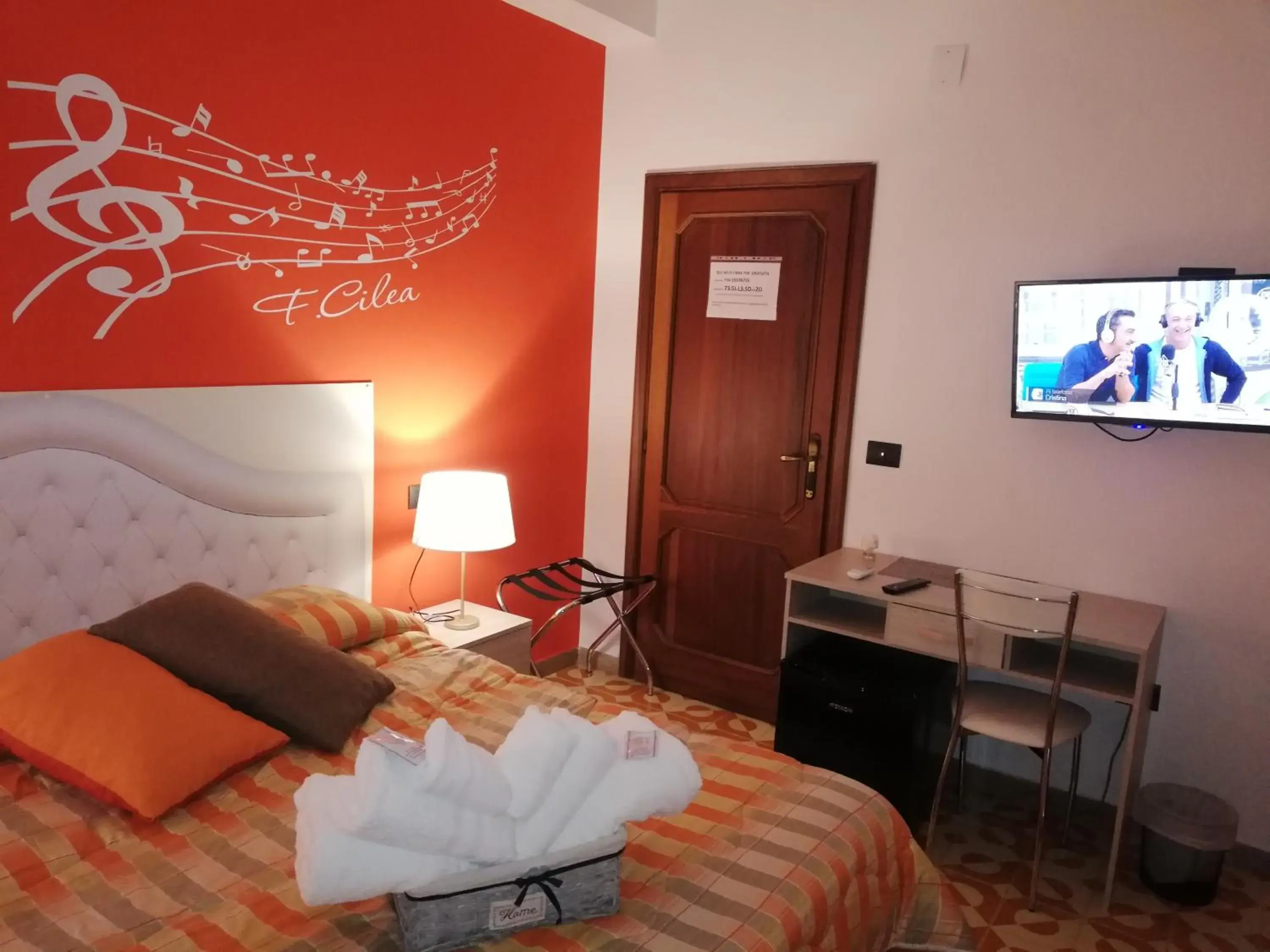 Double Room with Private Bathroom - single occupancy in B&B Centrum Palmi Double Room with Private Bathroom - single occupancy in B&B Centrum Palmi