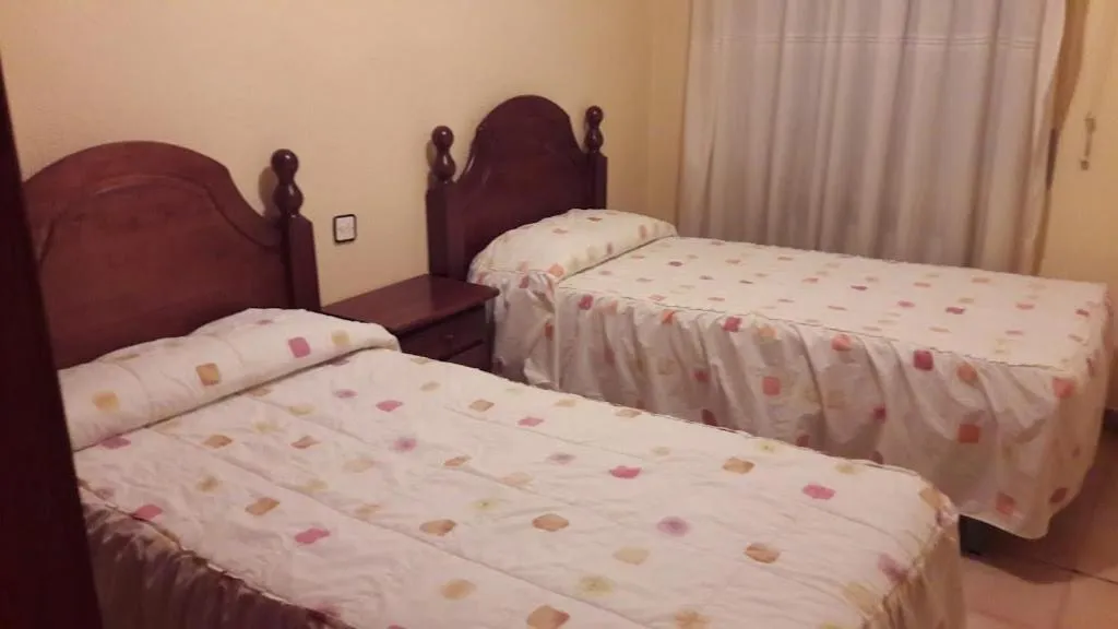 Bed in Hostal Avi Pep