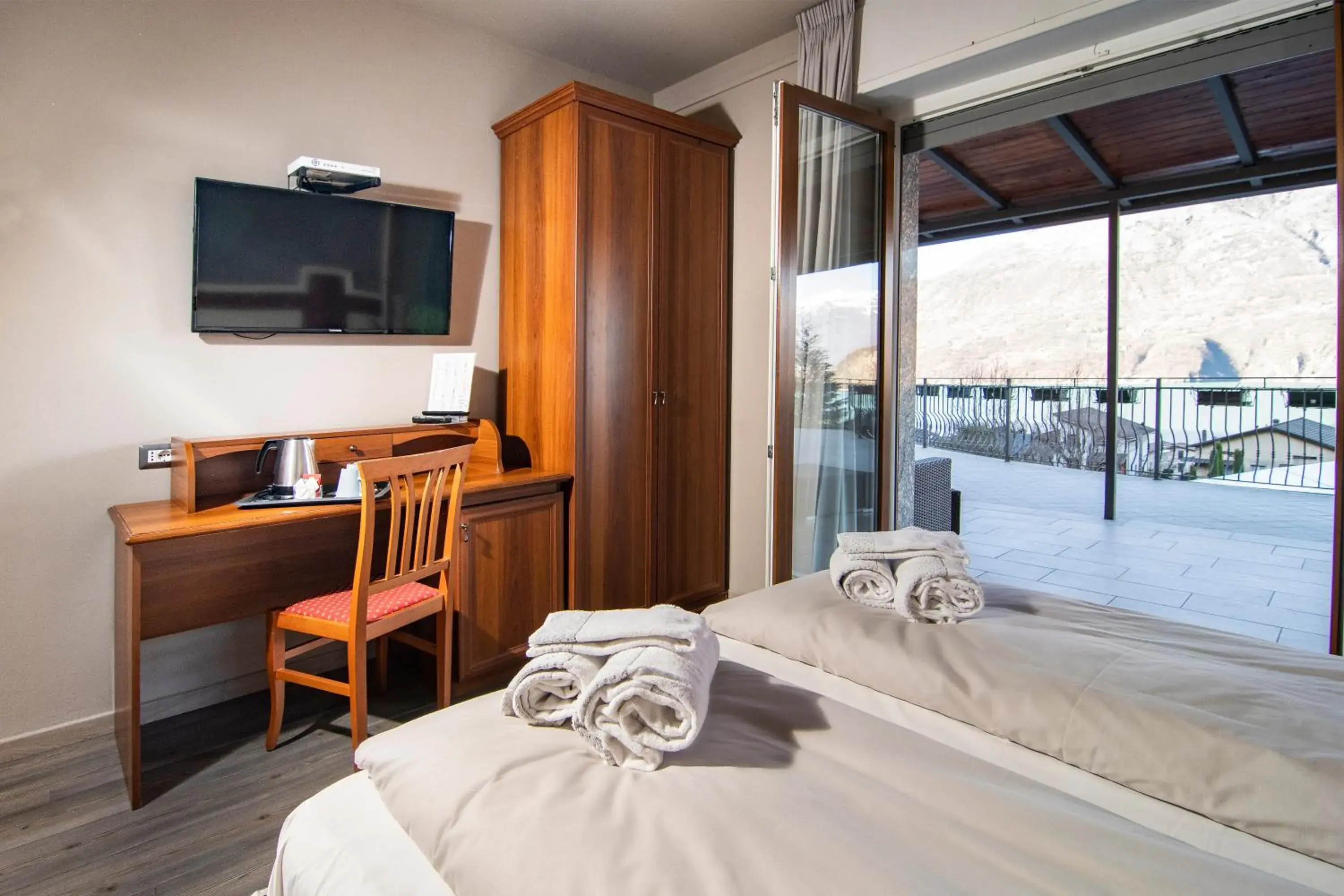 Double Room with Balcony in Hotel Saligari Double Room with Balcony in Hotel Saligari