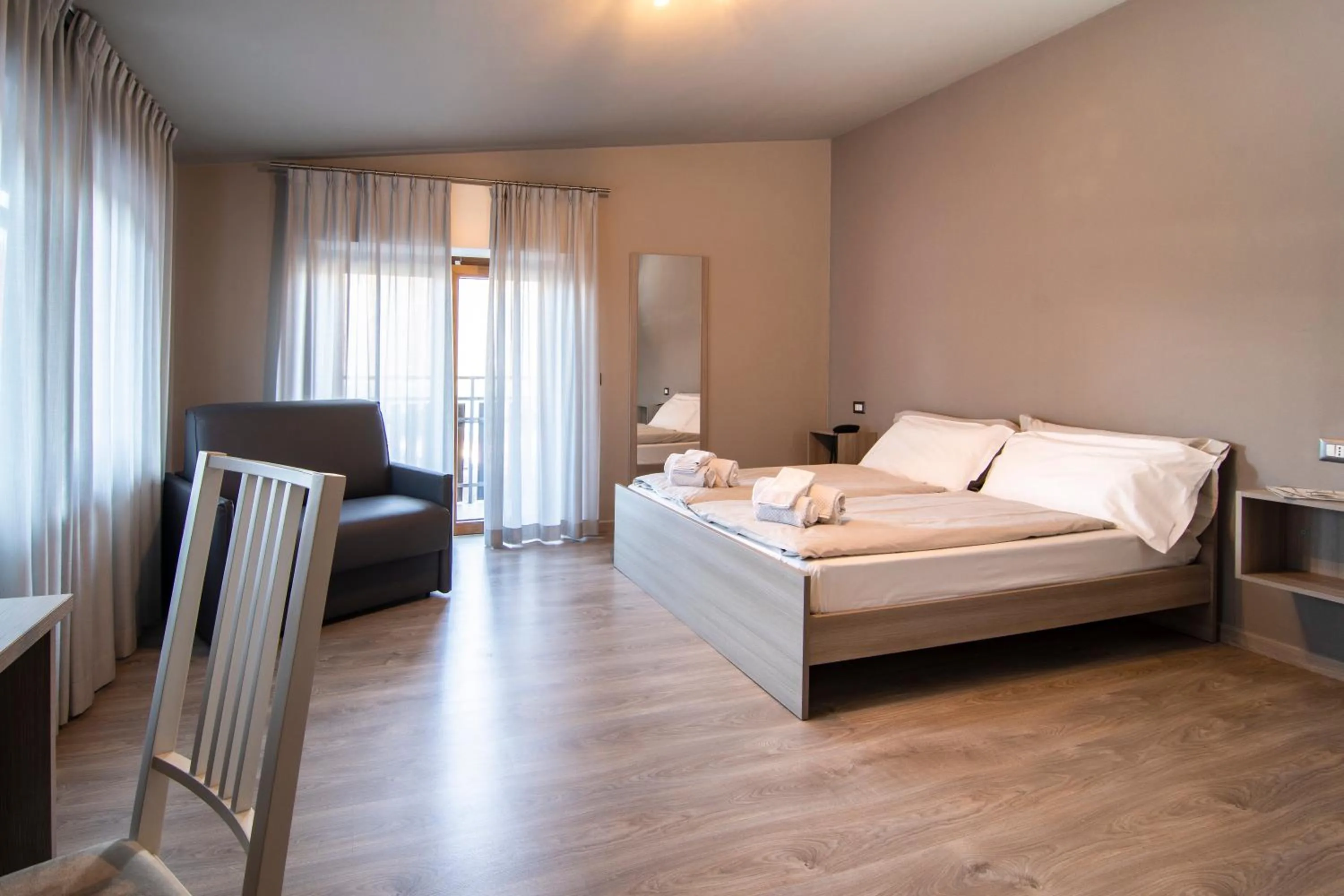 Bedroom, Bed in Hotel Saligari