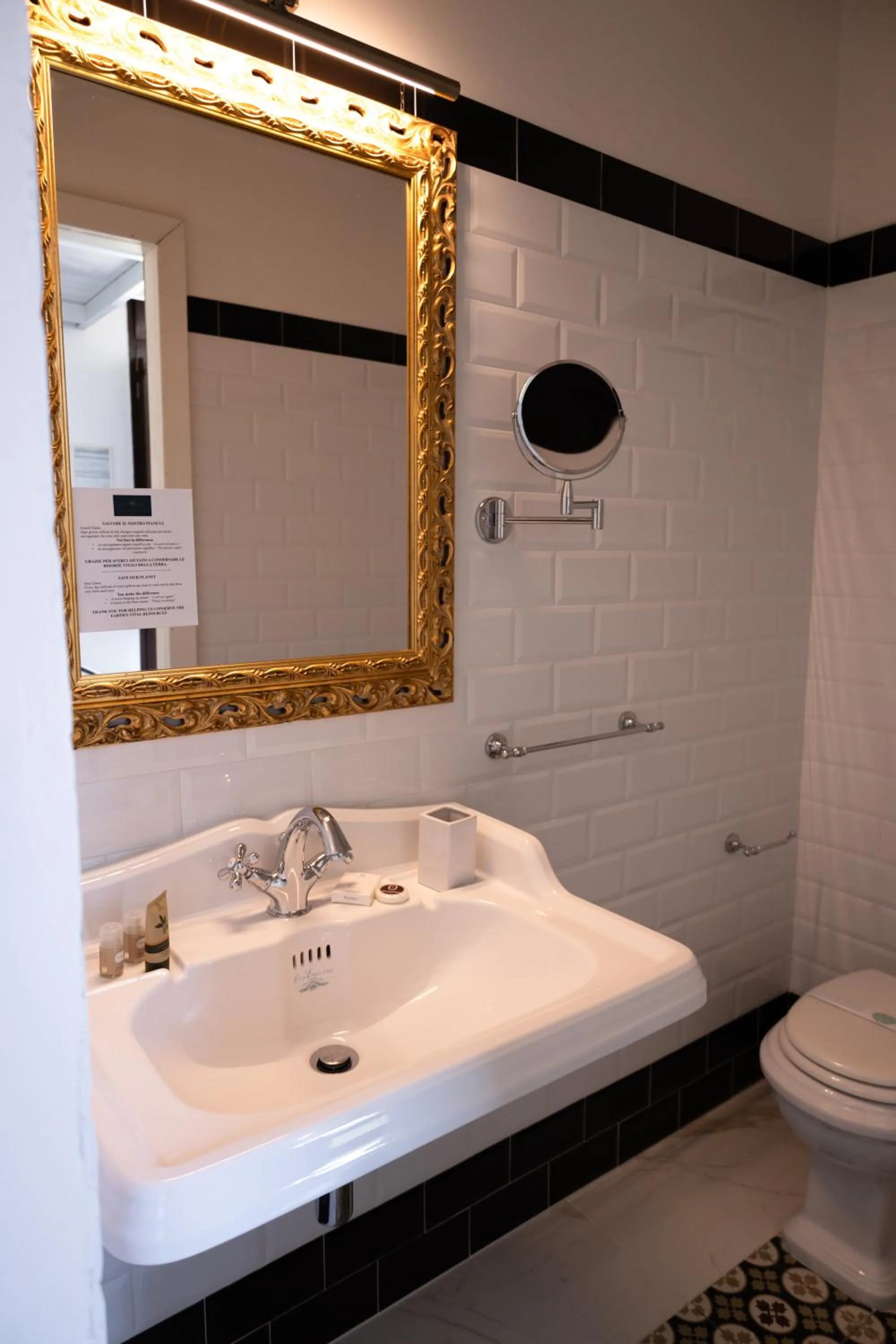 Bathroom in Villa Scinata Dimora Storica