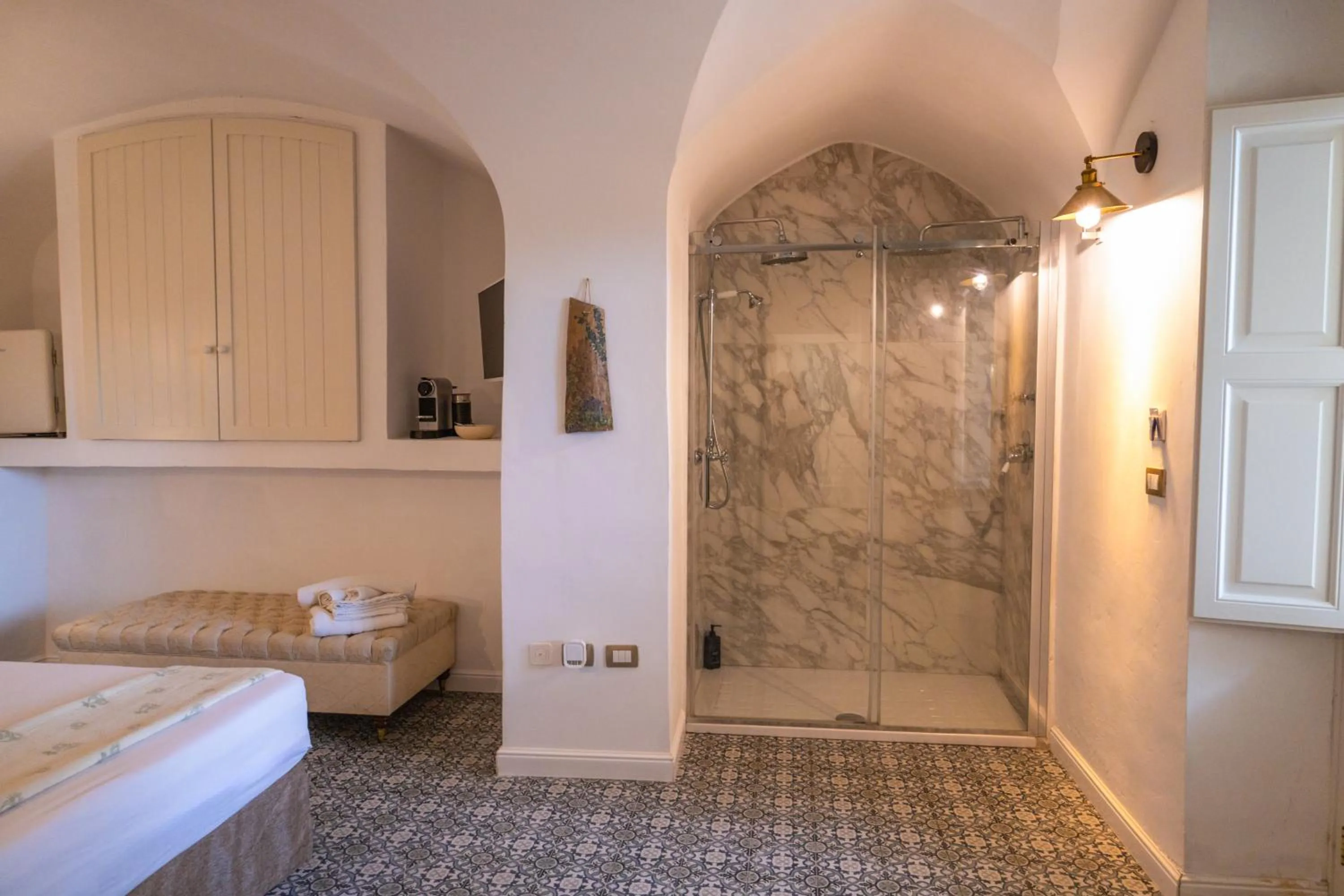 Shower in Villa Scinata Dimora Storica