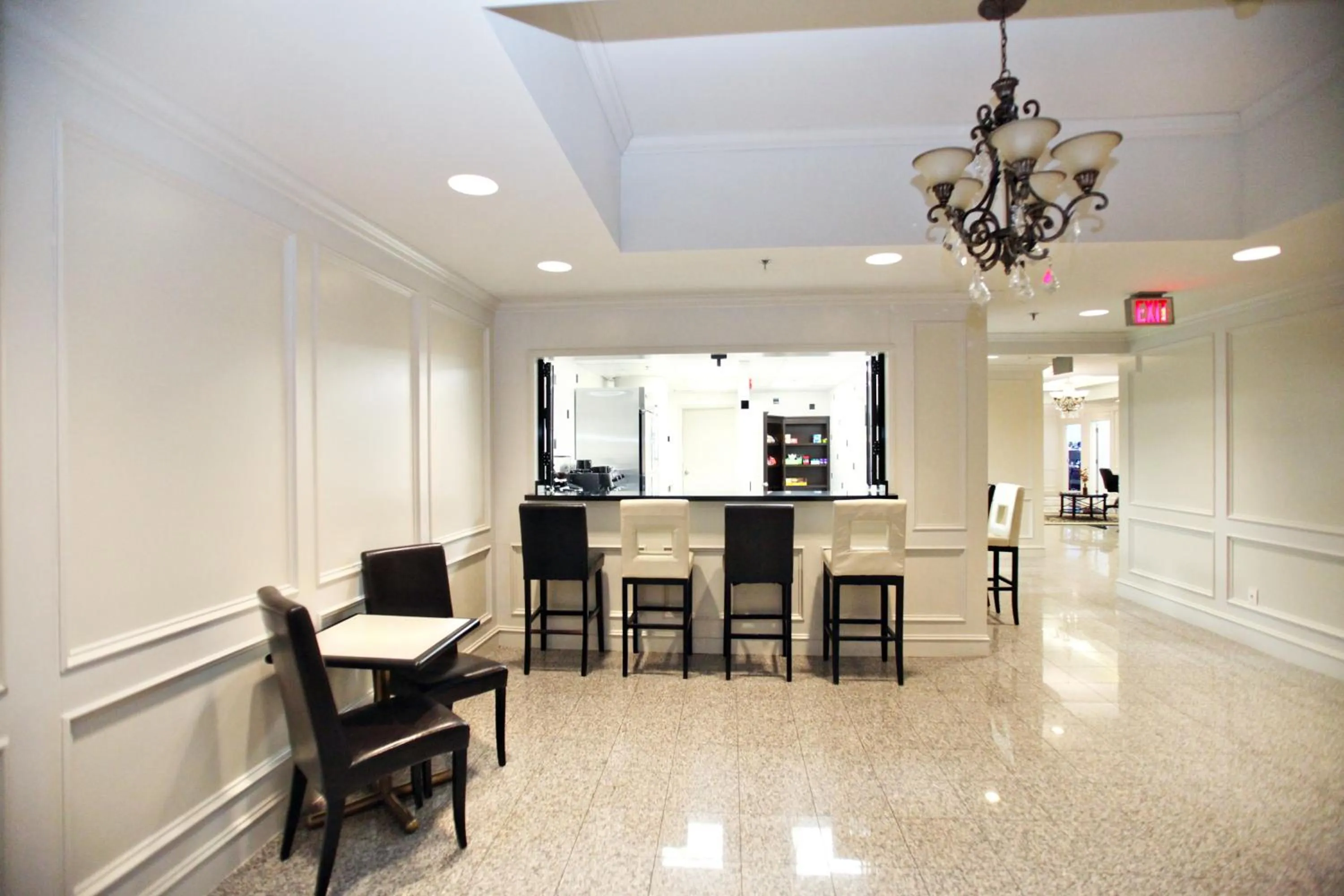 Restaurant/places to eat in Montecassino Hotel & Event Centre