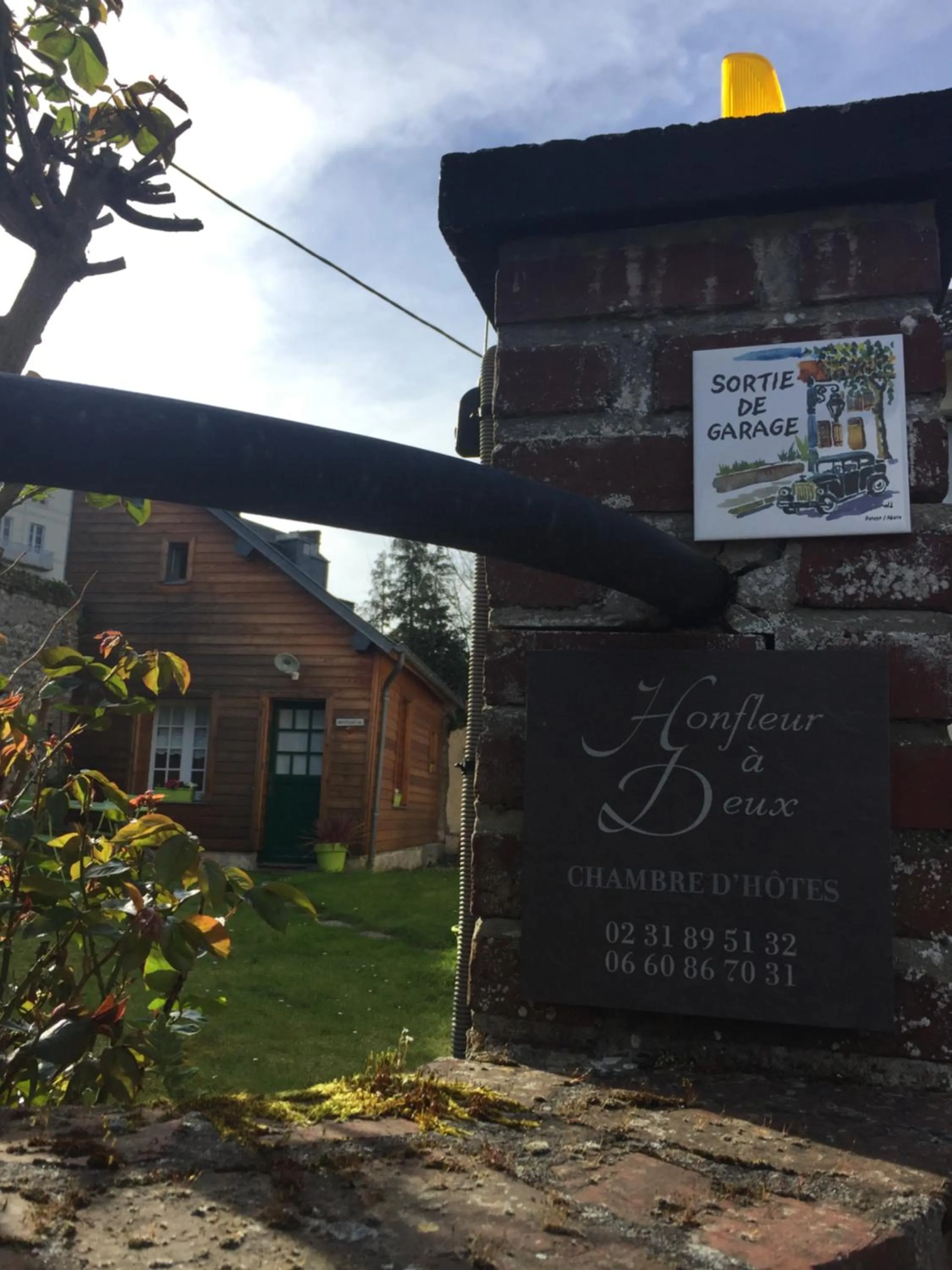 Facade/entrance in Honfleur à deux
