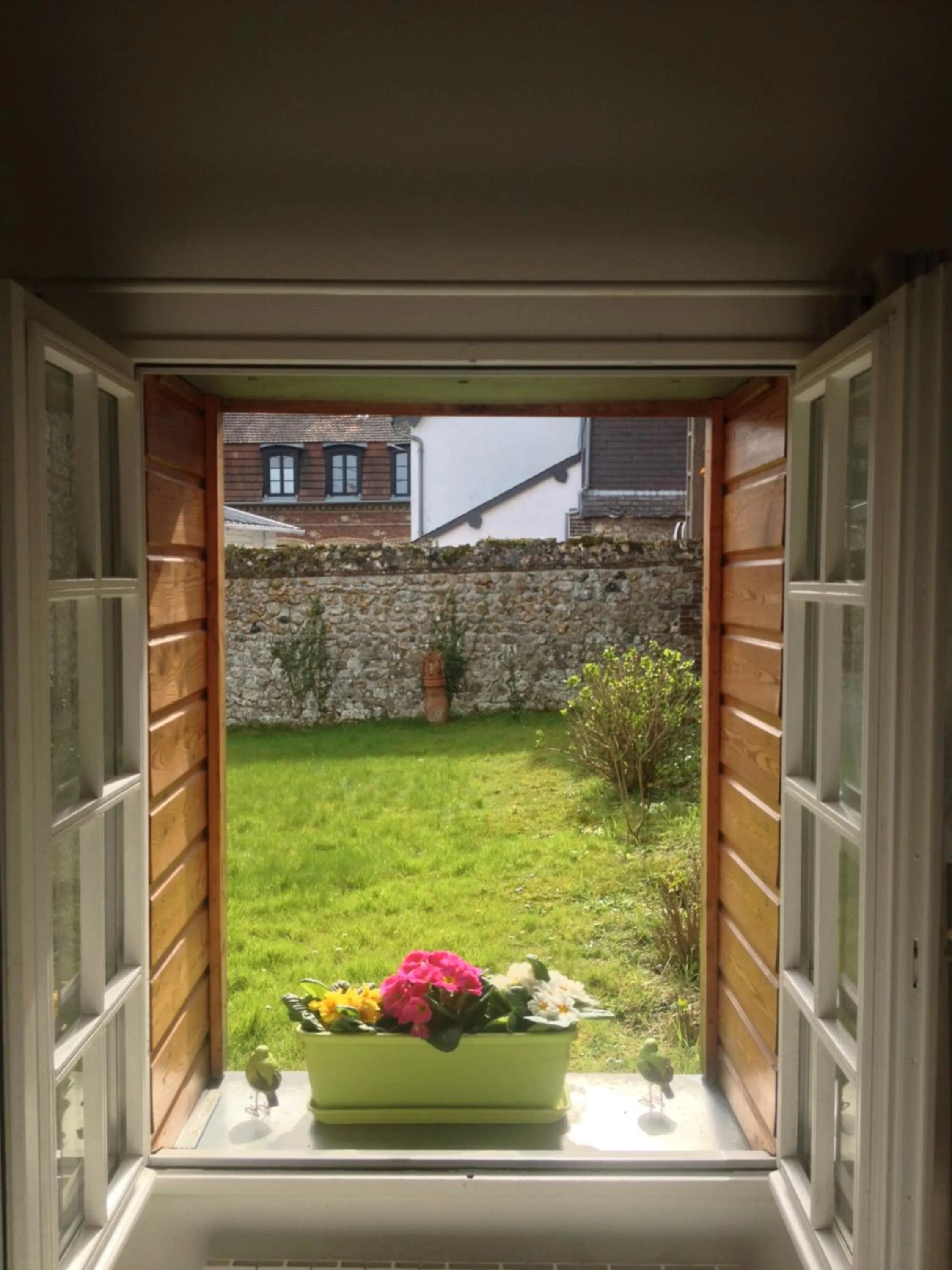 Garden view in Honfleur à deux