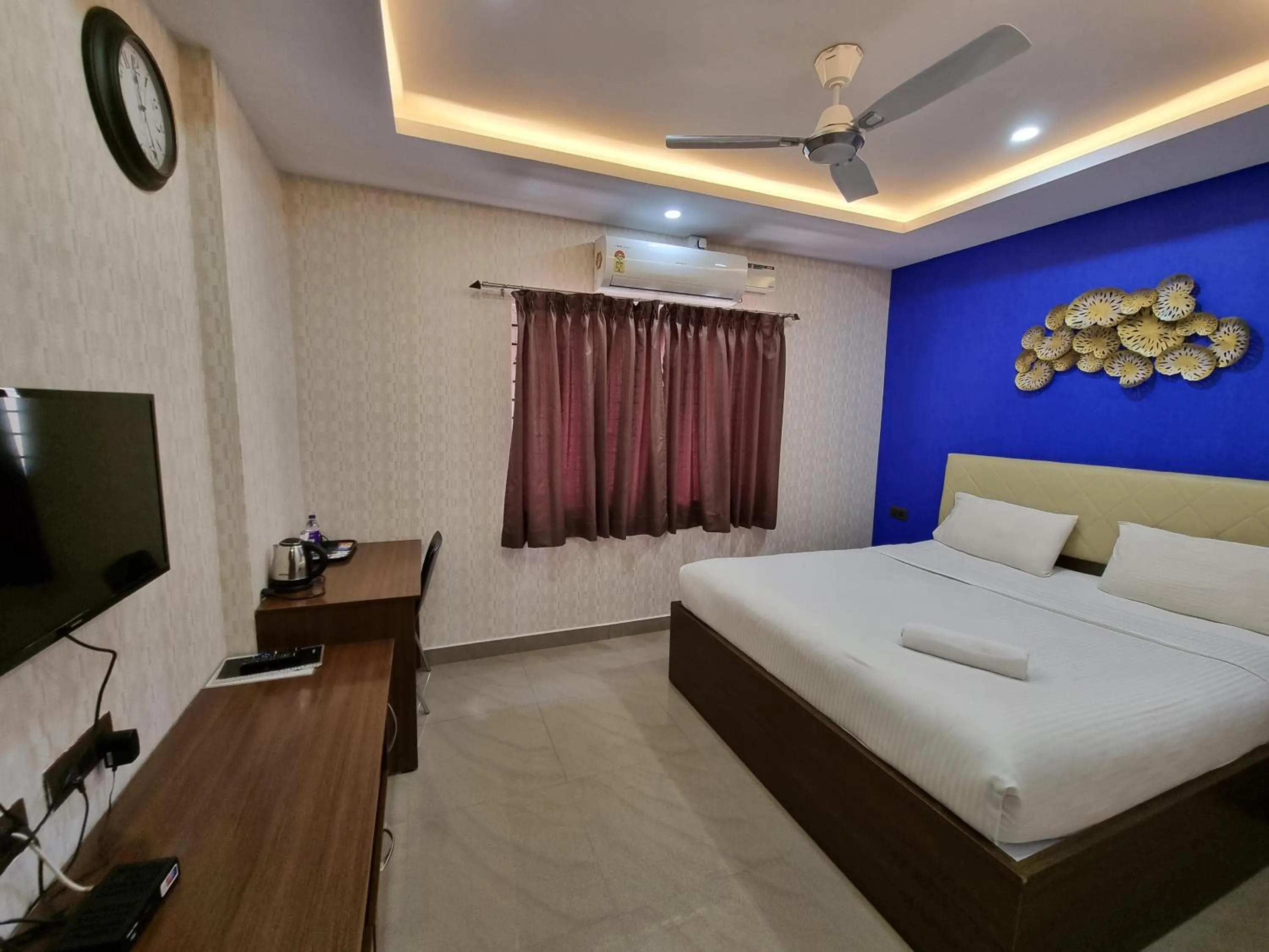 TV and multimedia, Bed in The Urban Nest