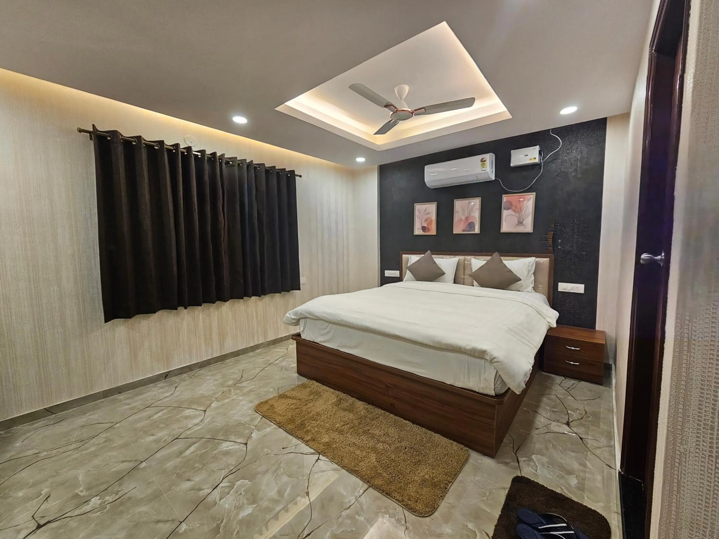 Photo of the whole room, Bed in The Urban Nest