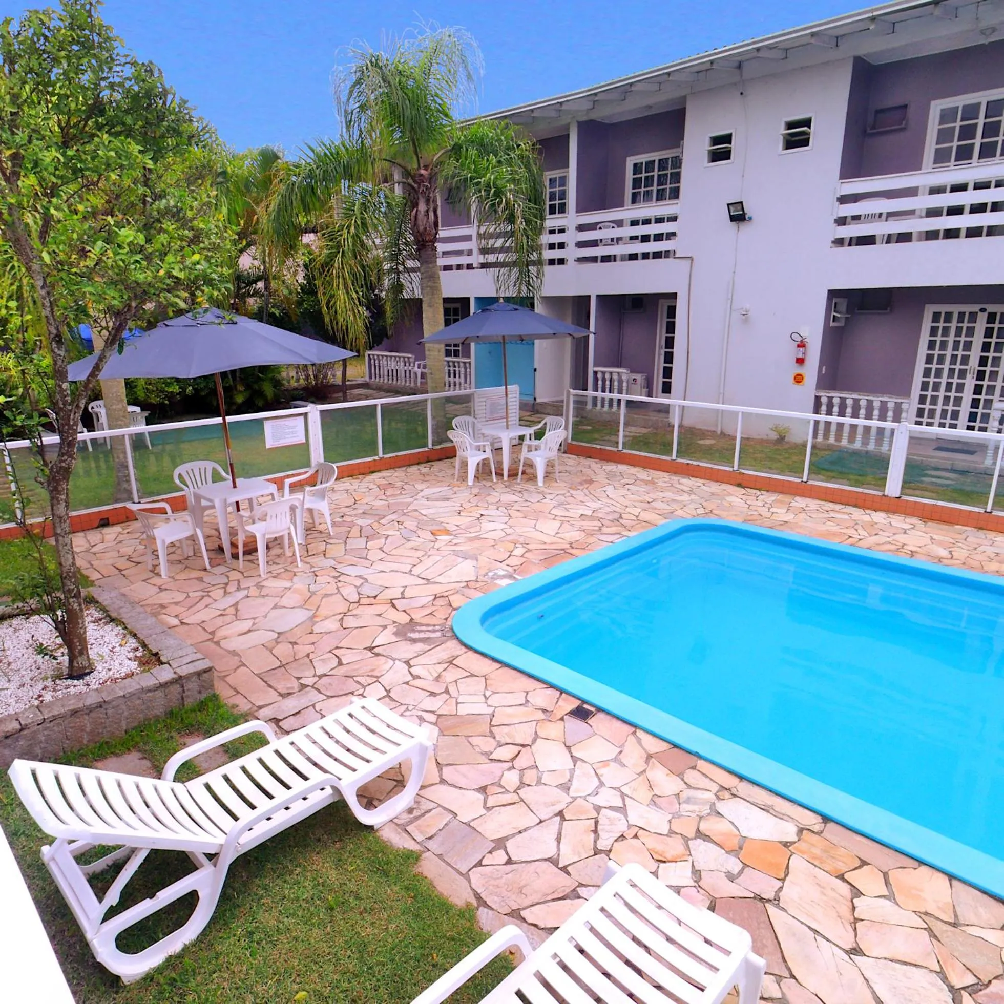 Swimming pool in Hotel Pousada Ilha do Mar Bombinhas