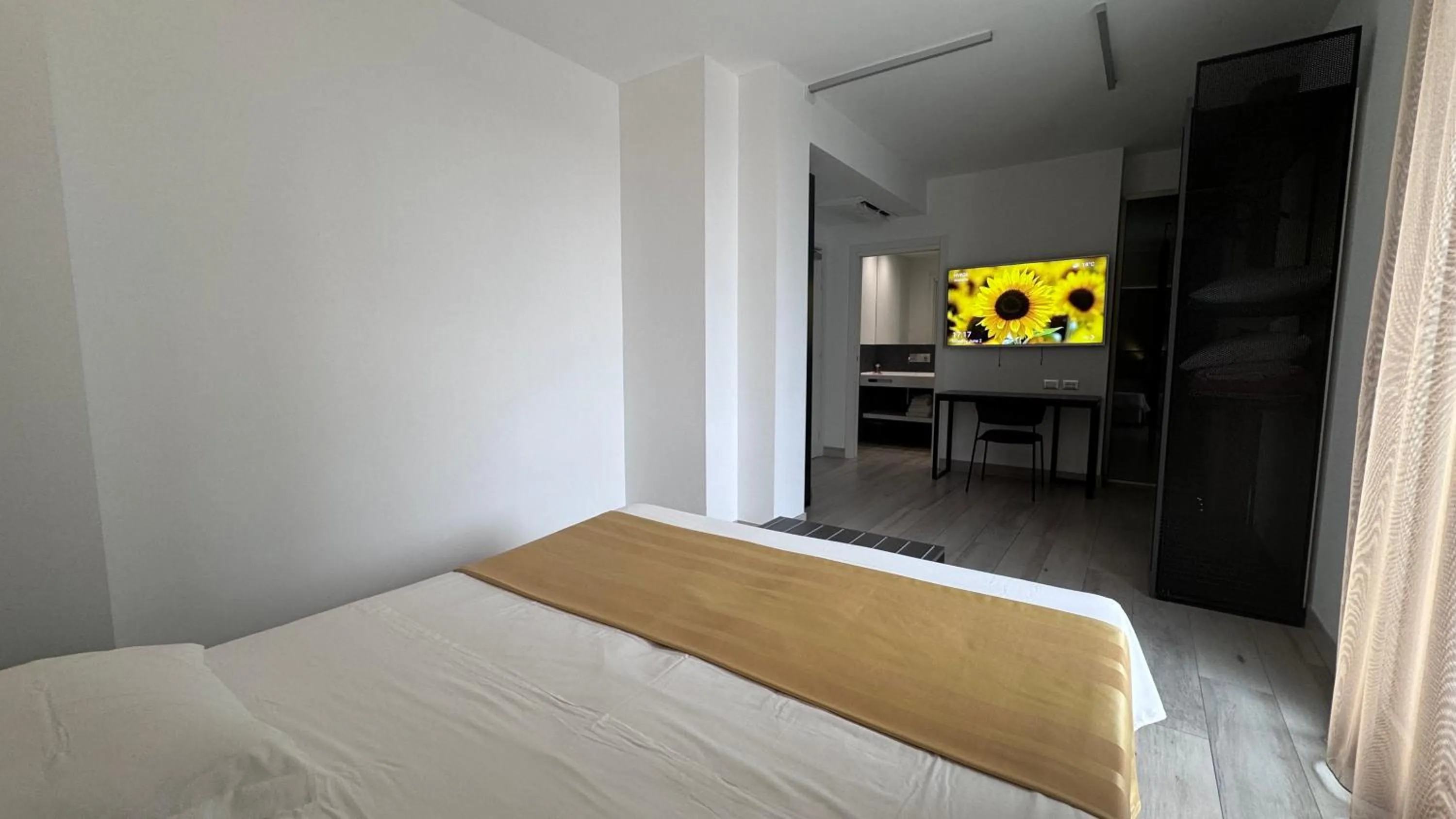 Bed in HOTEL VENICE BEACH HVB 34 Lifestyle 4 Superior