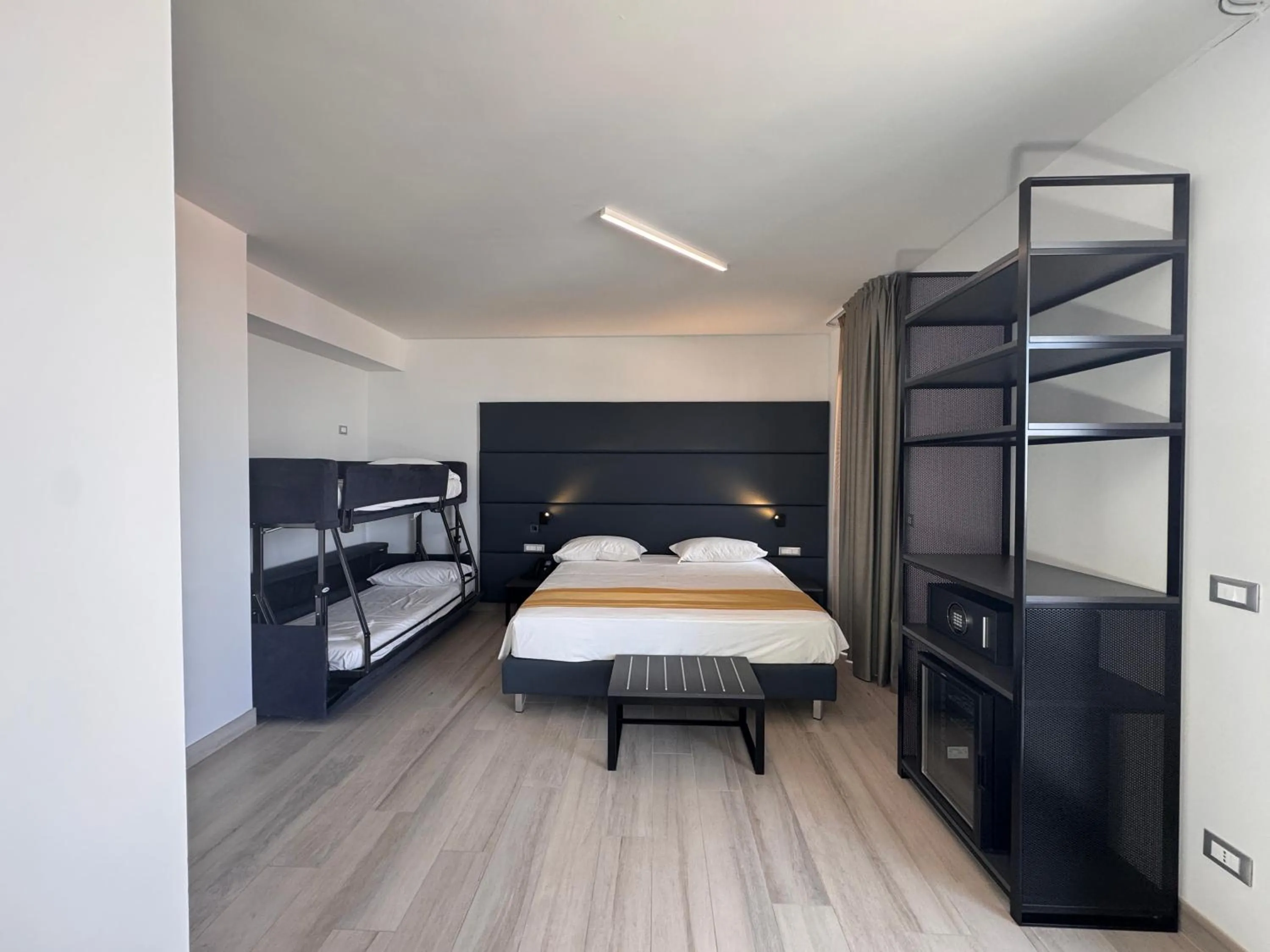 Bed in HOTEL VENICE BEACH HVB 34 Lifestyle 4 Superior