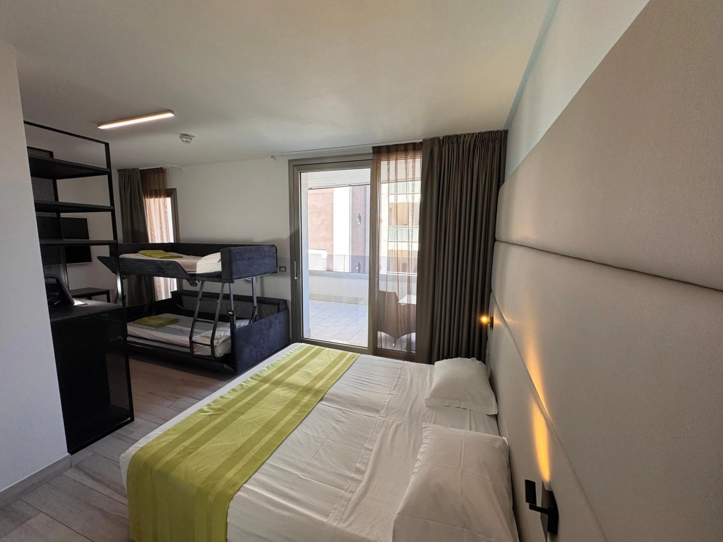 Bed in HOTEL VENICE BEACH HVB 34 Lifestyle 4 Superior