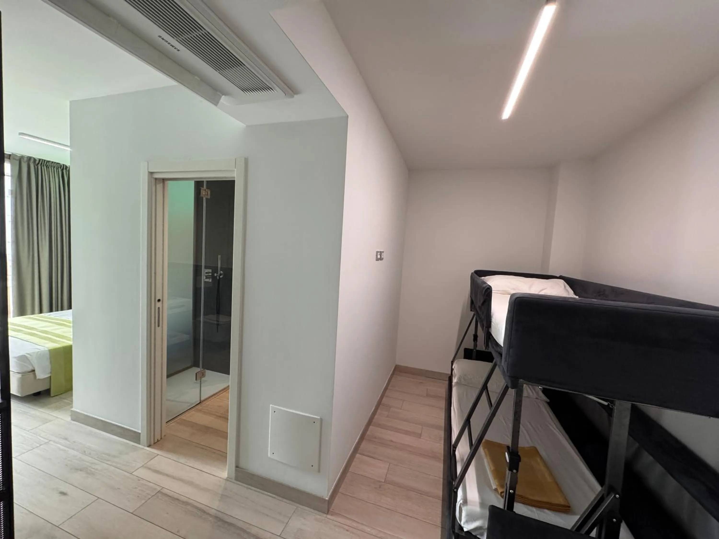 Bed in HOTEL VENICE BEACH HVB 34 Lifestyle 4 Superior