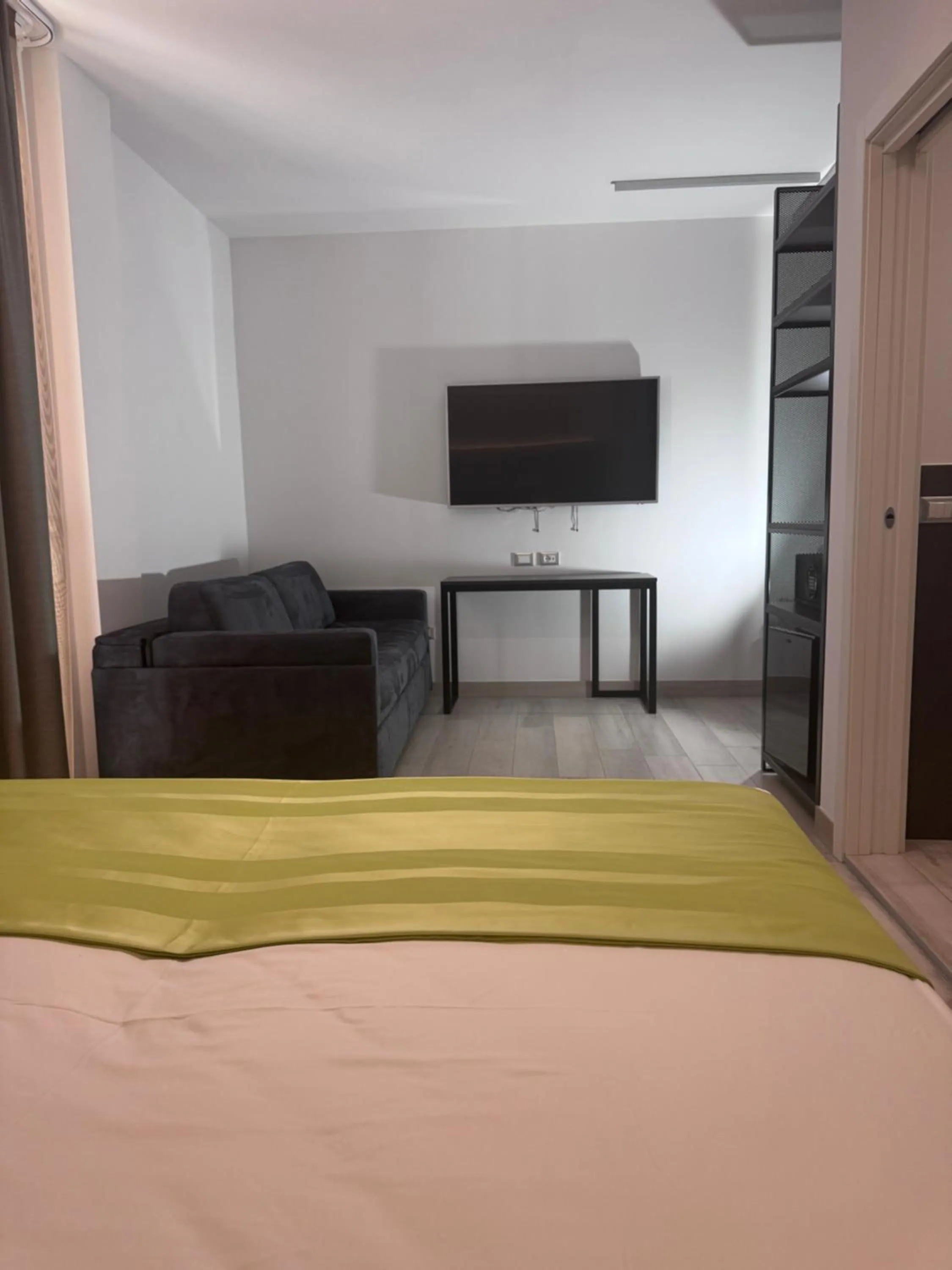 Bed in HOTEL VENICE BEACH HVB 34 Lifestyle 4 Superior