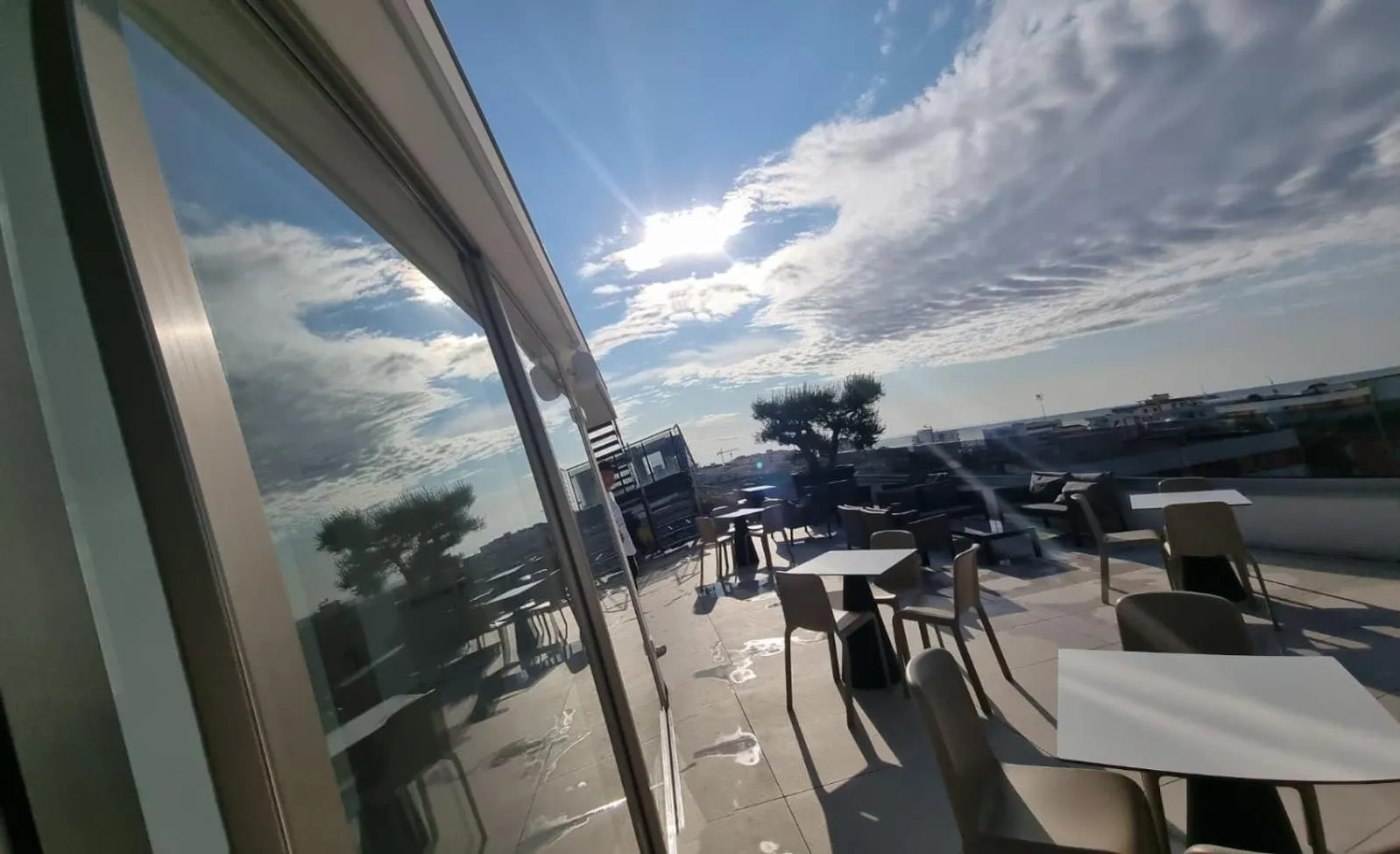 Balcony/Terrace in HOTEL VENICE BEACH HVB 34 Lifestyle 4 Superior