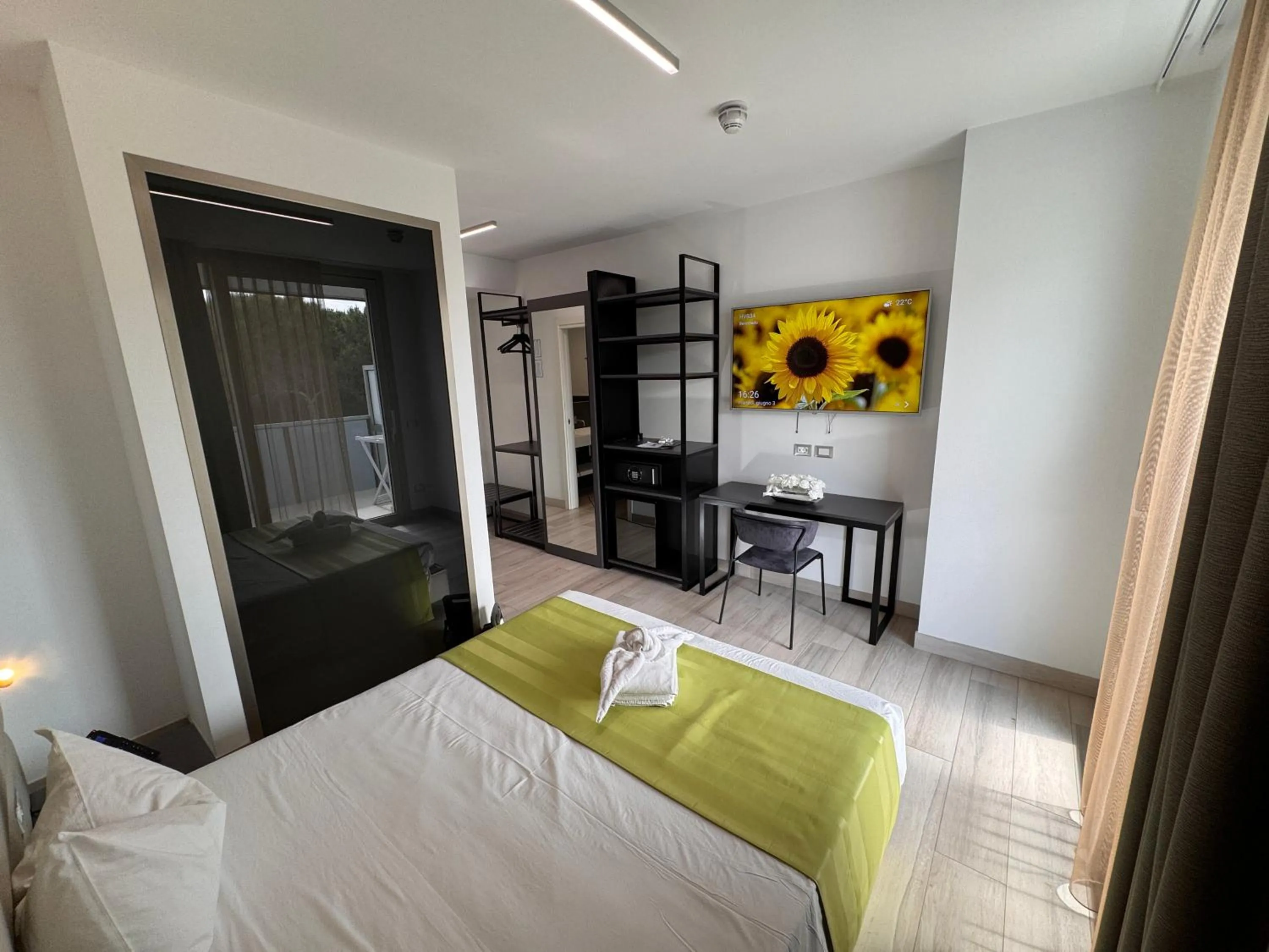 Bed in HOTEL VENICE BEACH HVB 34 Lifestyle 4 Superior