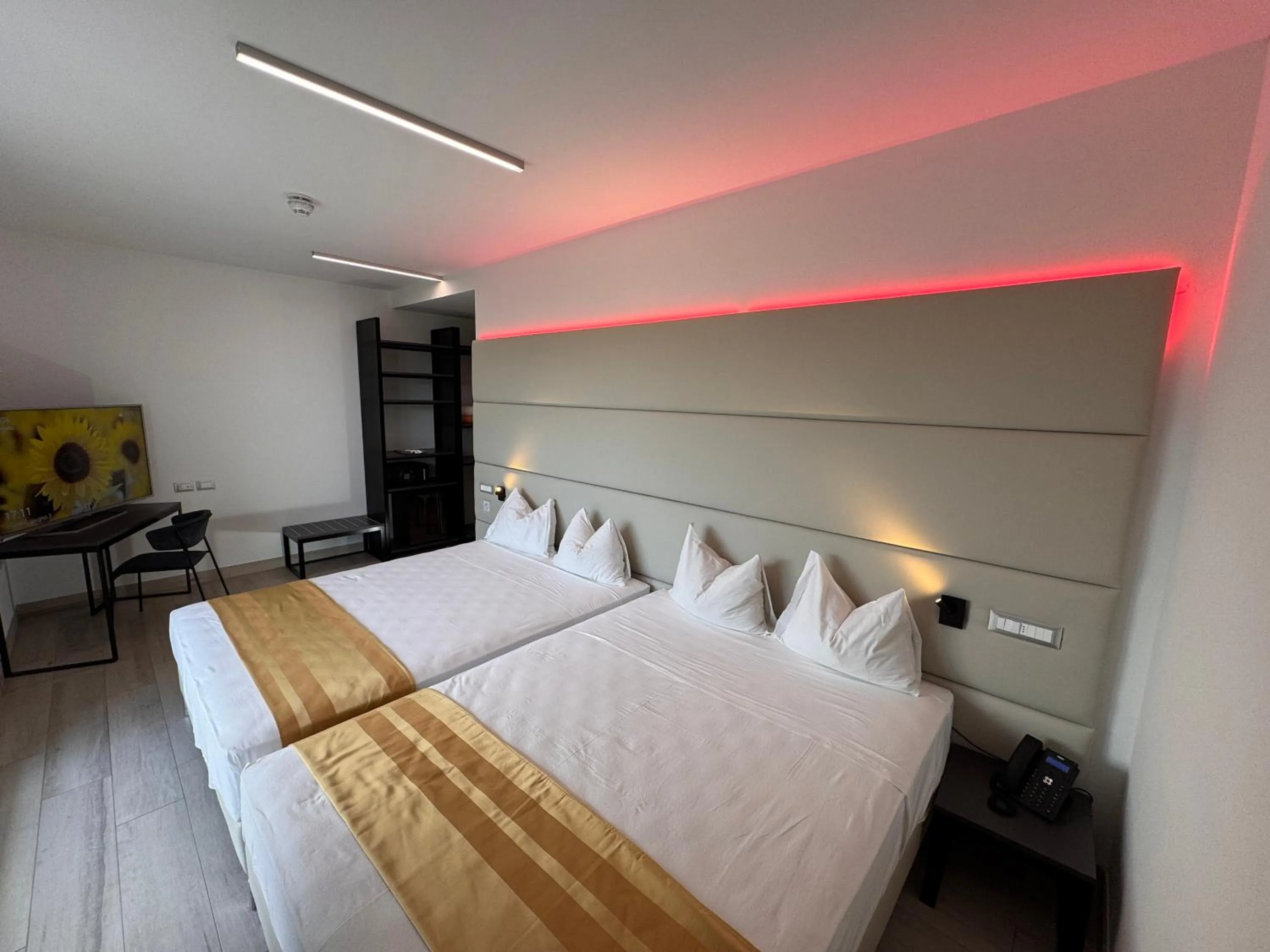 Bed in HOTEL VENICE BEACH HVB 34 Lifestyle 4 Superior