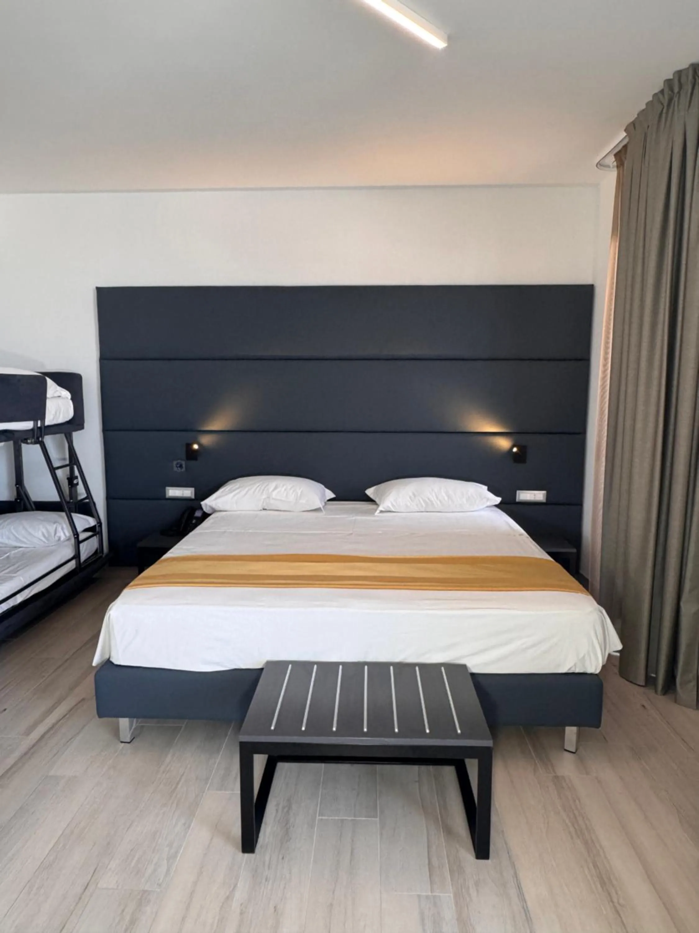 Bed in HOTEL VENICE BEACH HVB 34 Lifestyle 4 Superior