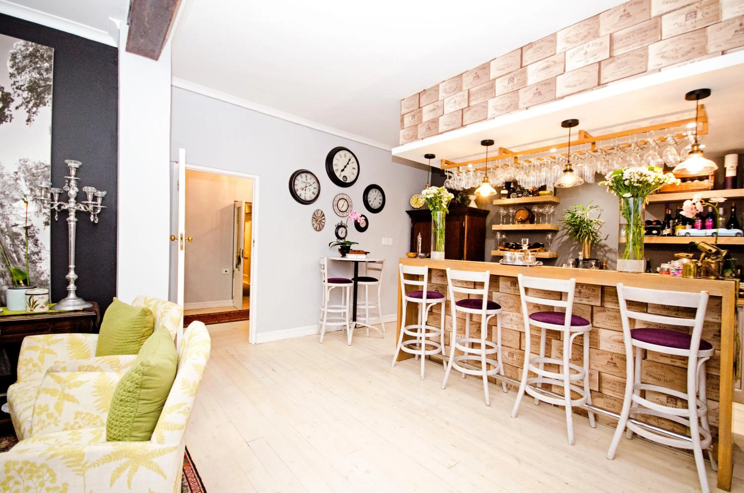 Living room in Lodge on Main Guest House and Conference Centre