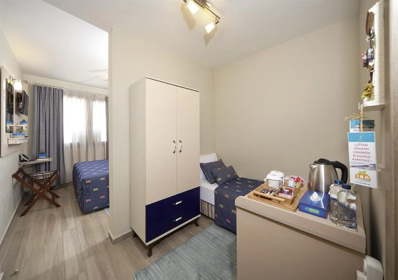 Photo of the whole room, Bed in Ion Slow City Adult 12