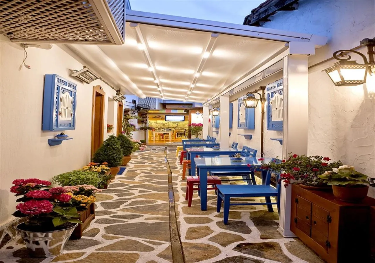 Restaurant/places to eat in Ion Slow City Adult 12