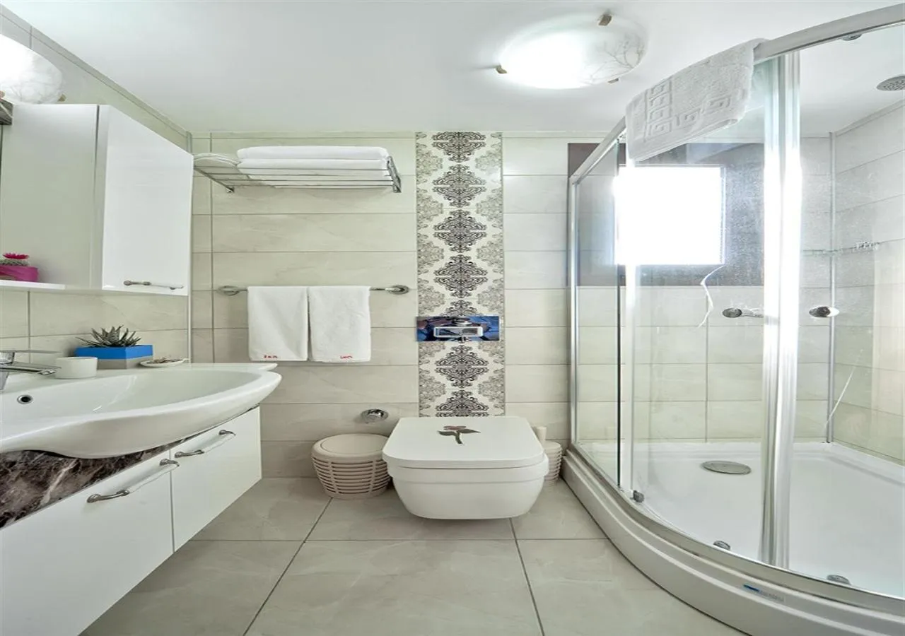 Bathroom in Ion Slow City Adult 12