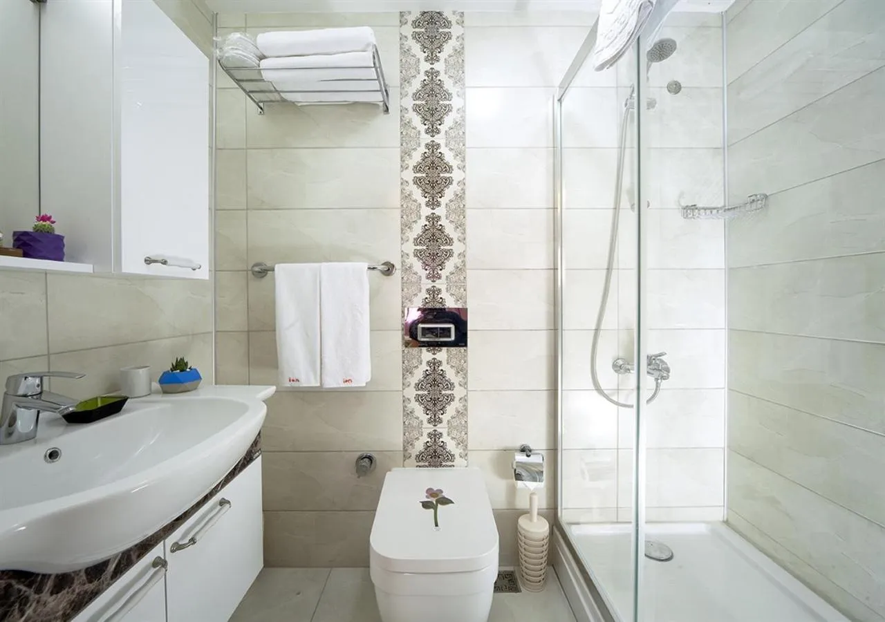 Bathroom in Ion Slow City Adult 12