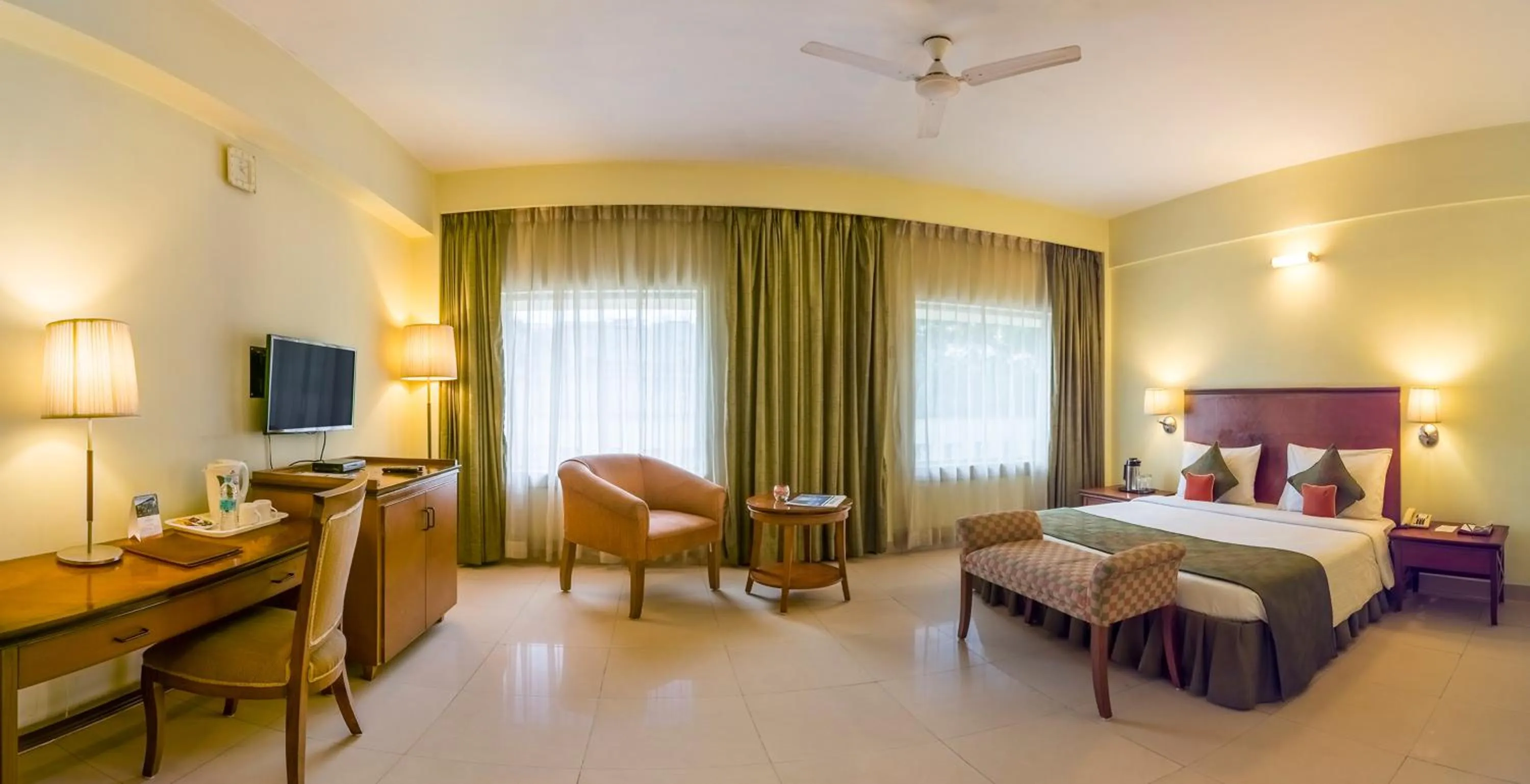 TV and multimedia, Bed in Peerless Hotel Durgapur