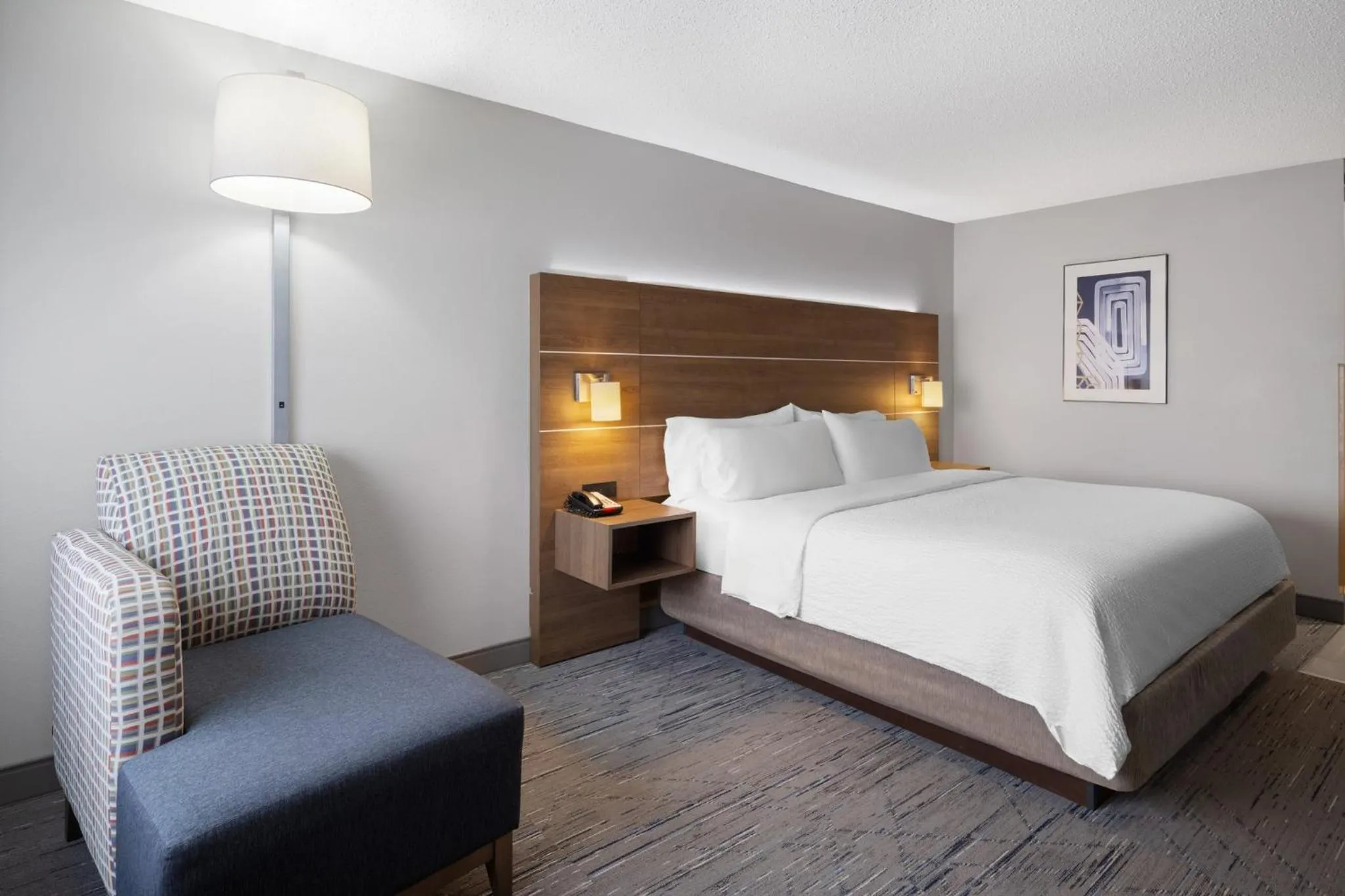 Photo of the whole room, Bed in Holiday Inn Express Sheboygan-Kohler / I-43 by IHG