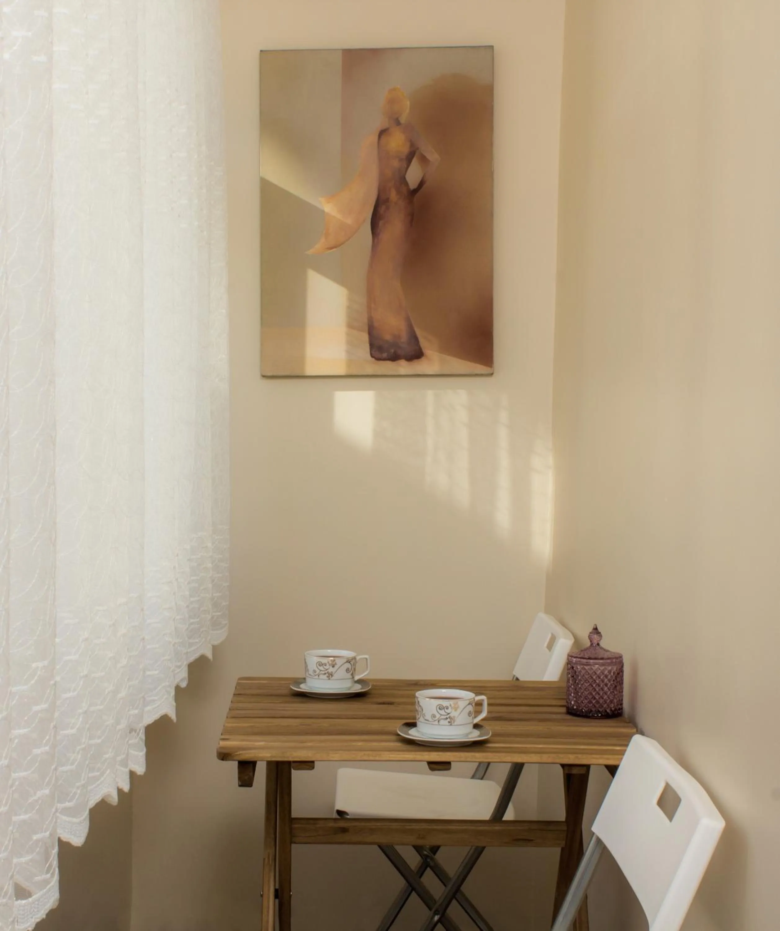 Dining Area in carvan hotel