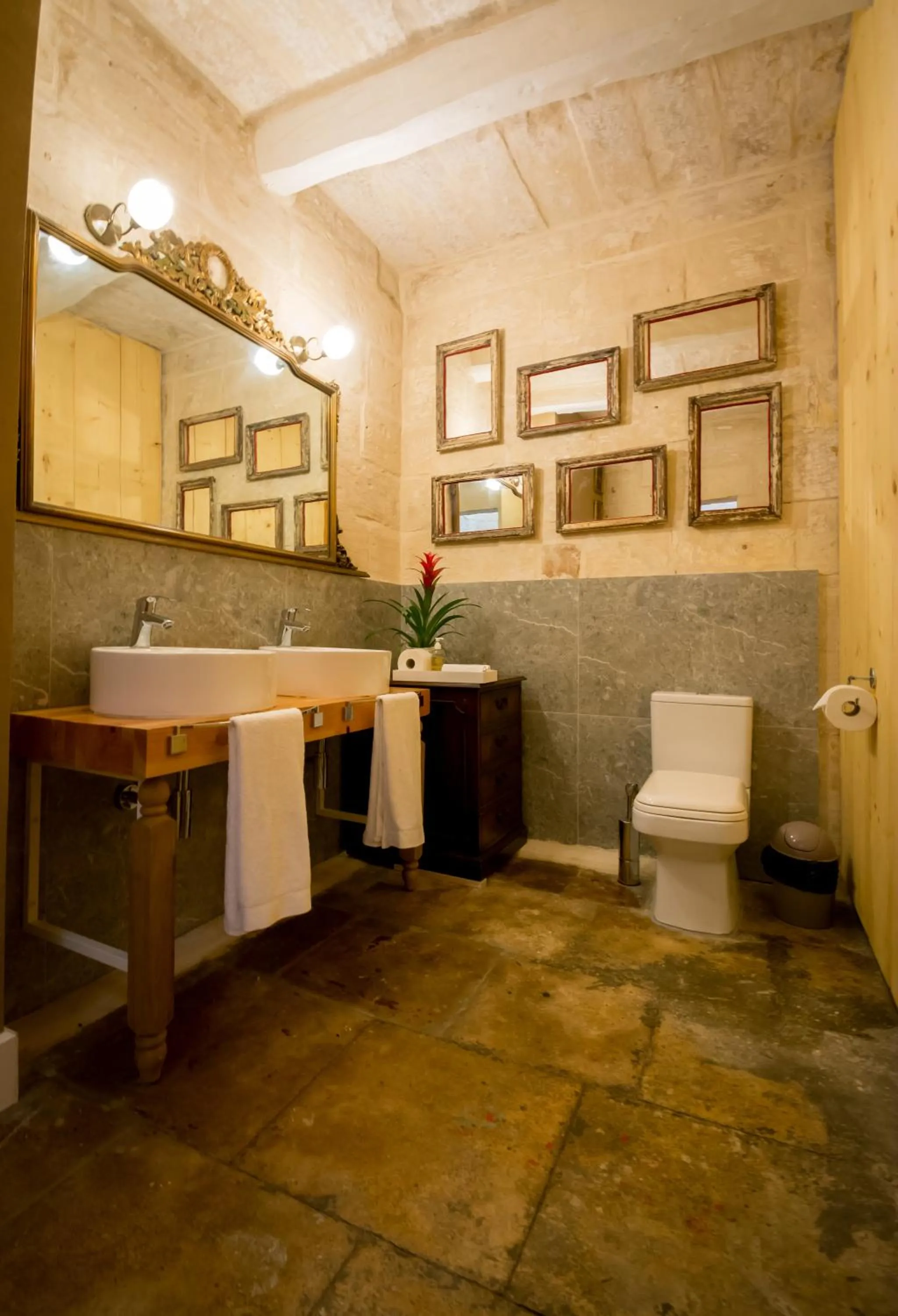 Valletta Lucente Guest House