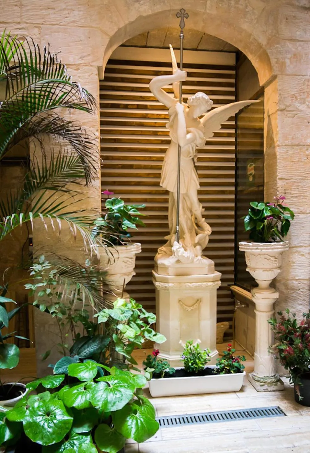 Property building in Valletta Lucente Guest House