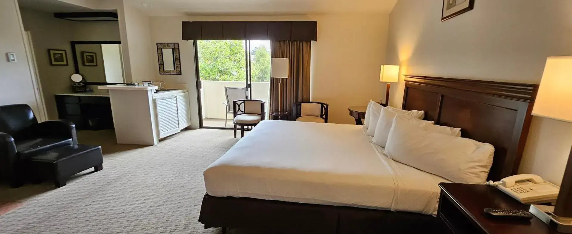 King Room in Adobe Inn King Room in Adobe Inn