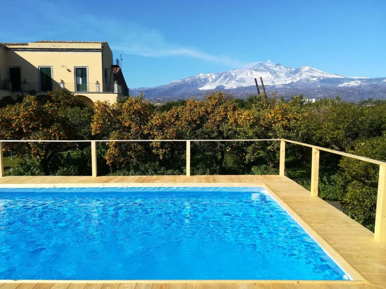 Mountain view in Giardino Arancio