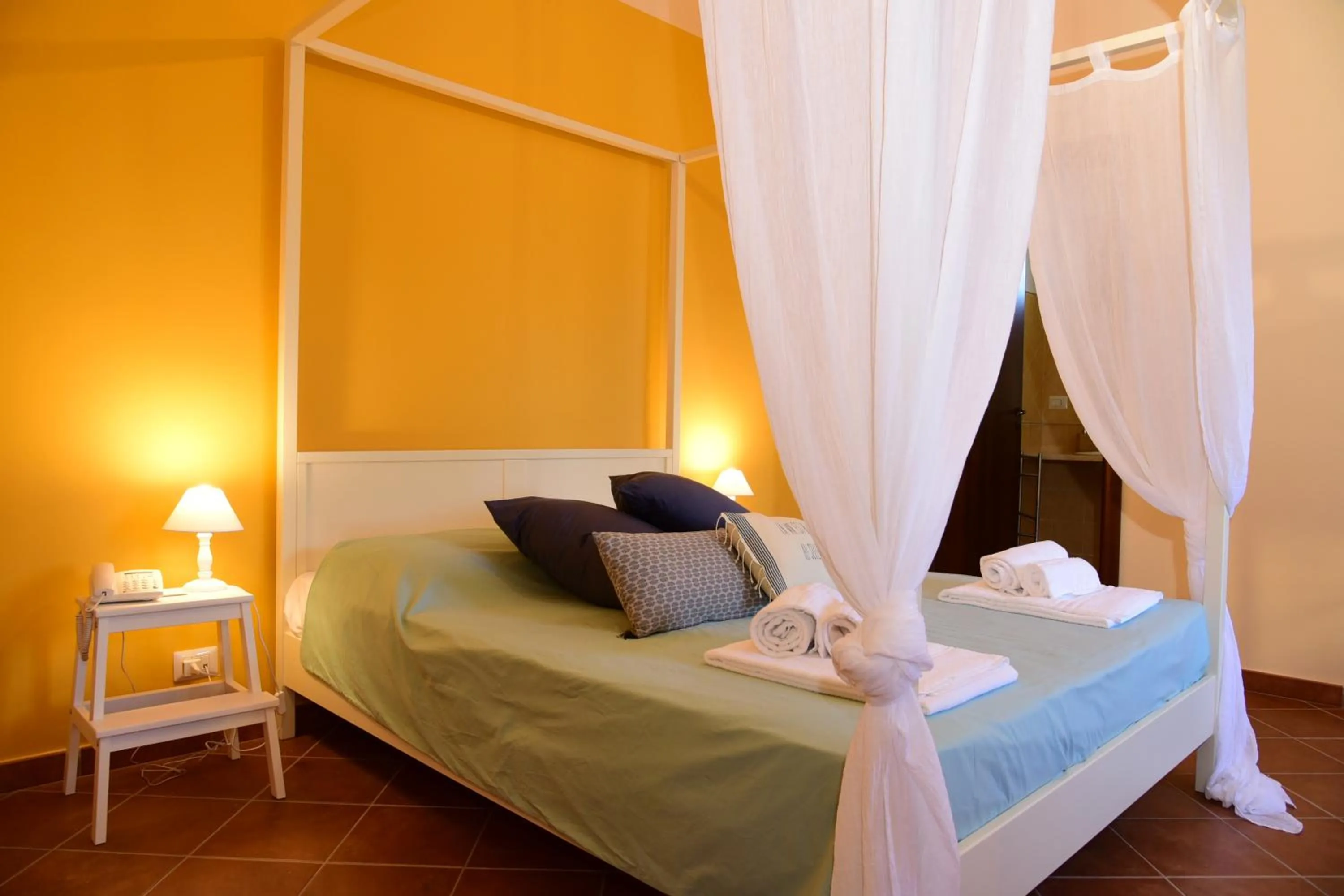 Bedroom, Bed in Giardino Arancio